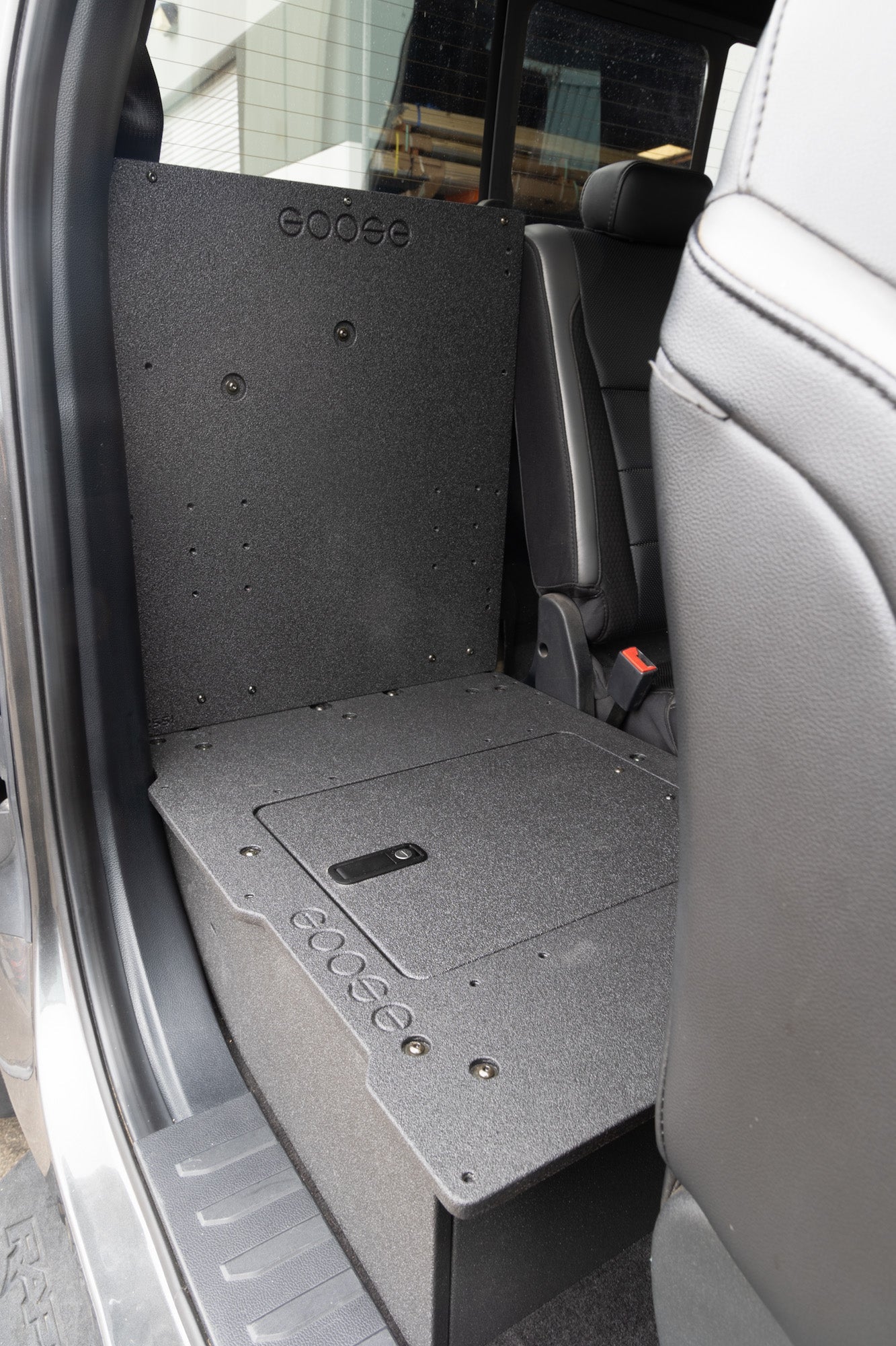 Goose Gear Ford Super Duty F250-F550 2017-Present 4th & 5th Gen. Super Cab - Second Row Seat Delete Plate System