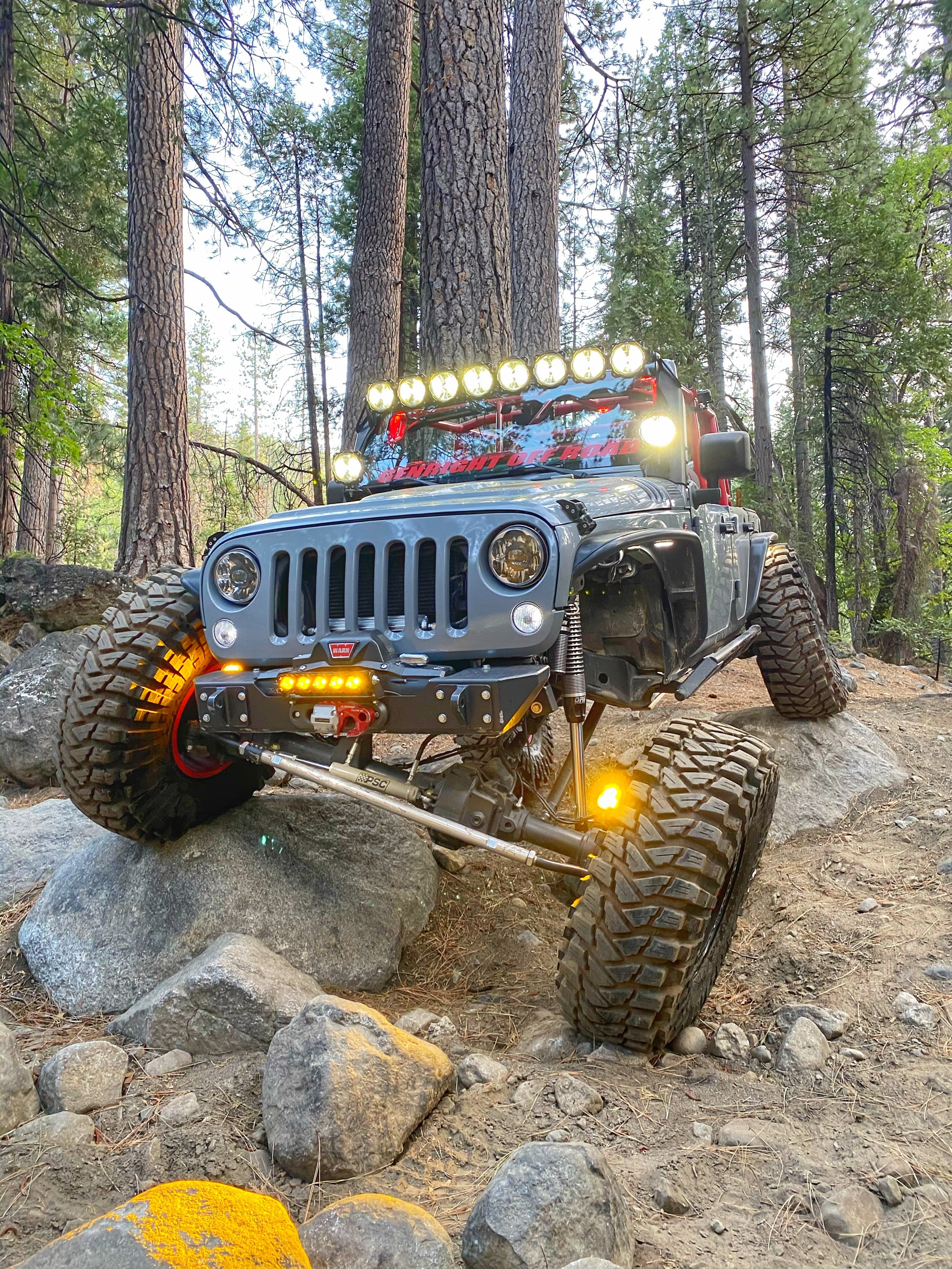 GateKeeper 越野 Dana 60“Kingpin”可转向转向节吊舱灯座,适用于高转向