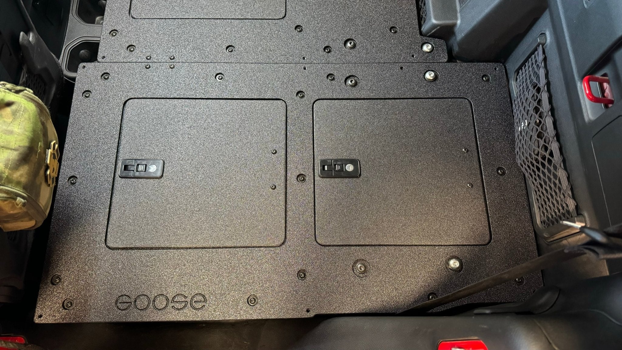 Jeep Gladiator 2019-Present JT 4 puertas - Sistema de eliminación de placa para asientos de la segunda fila - Plataforma alta