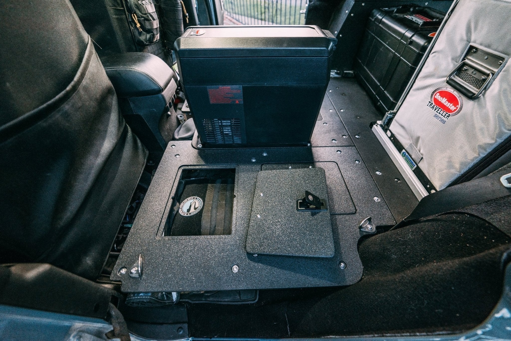 Jeep Wrangler 2007-2018 JKU 4 puertas: sistema de placa de eliminación del asiento de la segunda fila