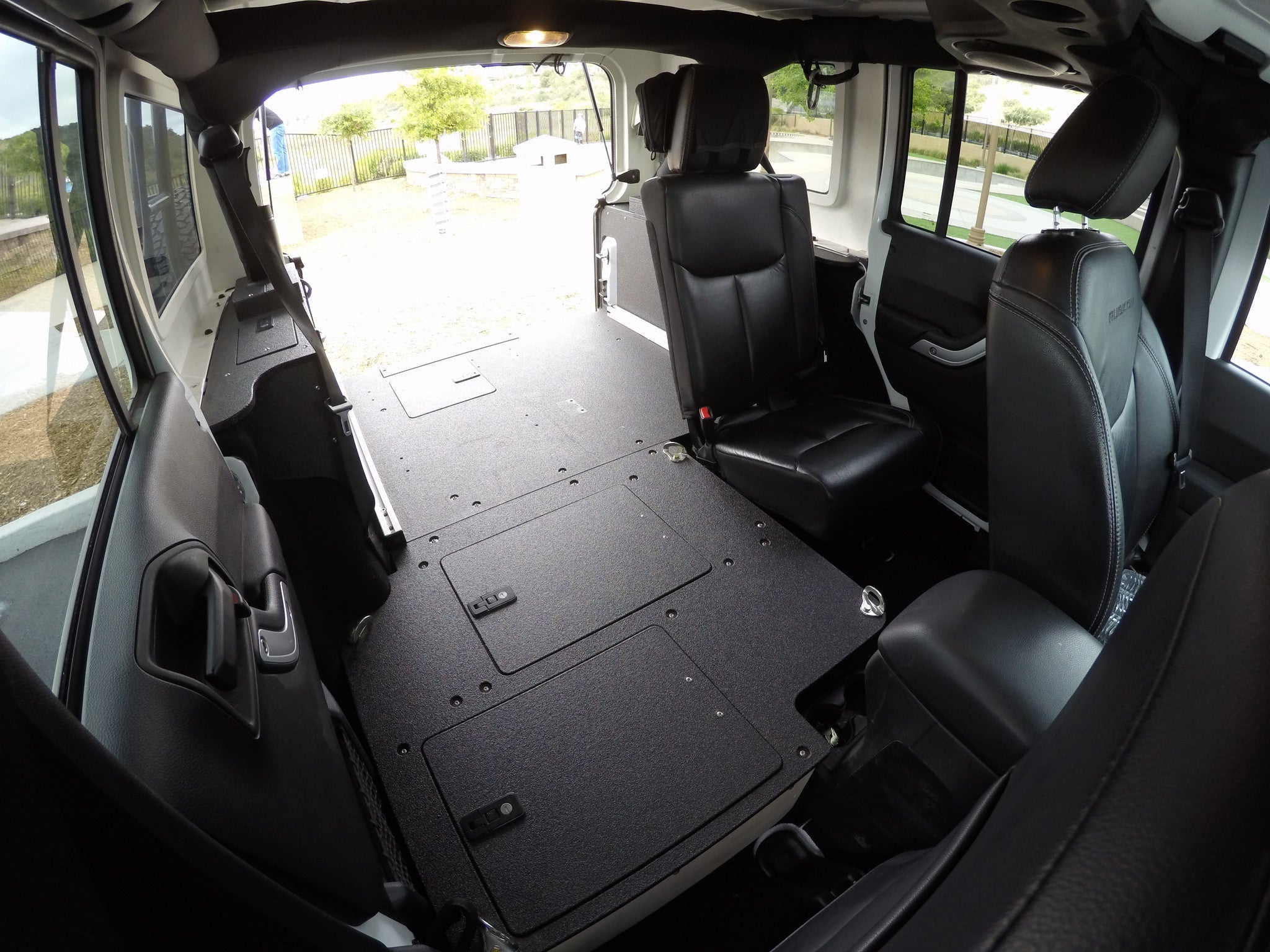 Jeep Wrangler 2007-2018 JKU 4 puertas: sistema de placa de eliminación del asiento de la segunda fila