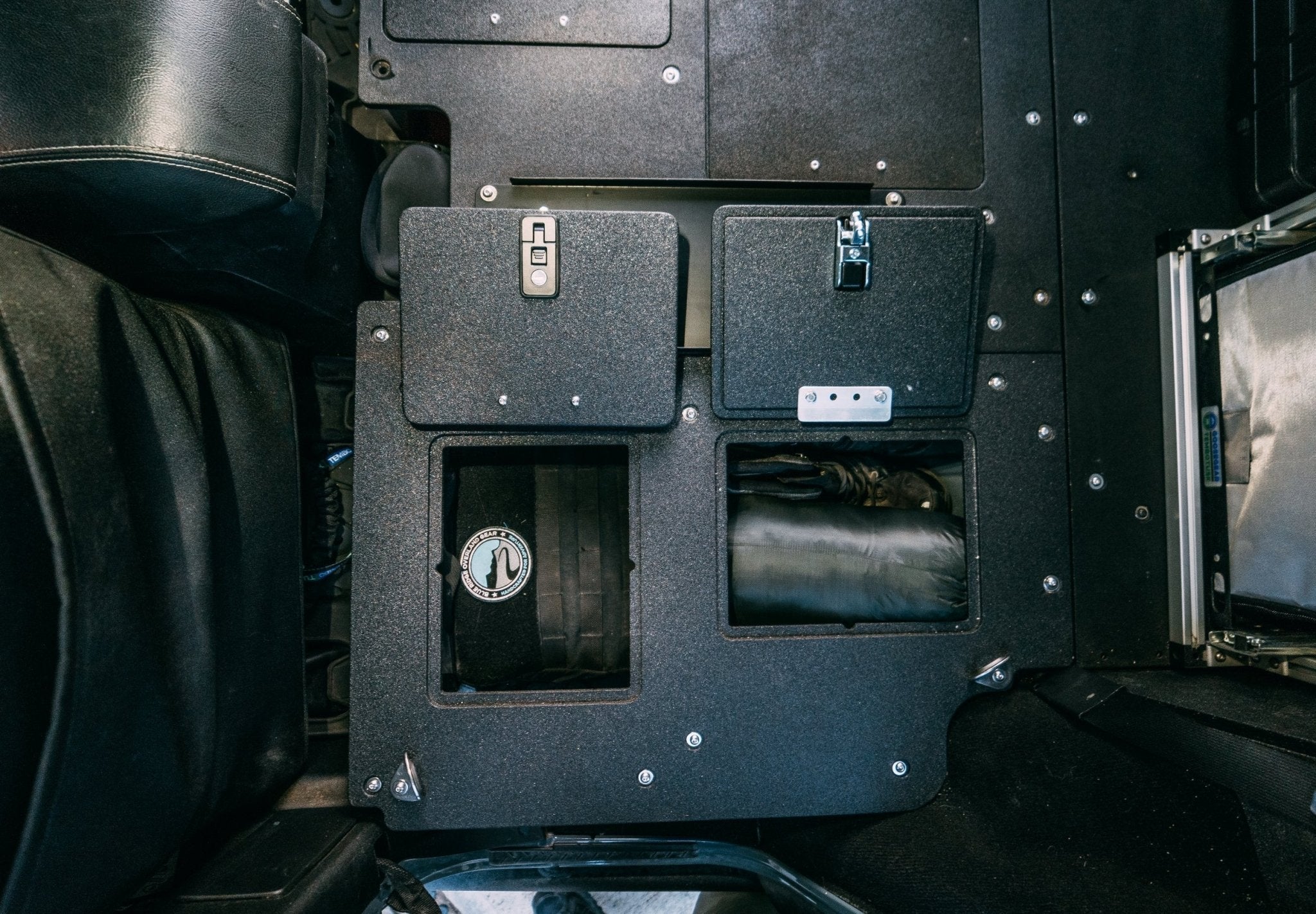 Jeep Wrangler 2007-2018 JKU 4 puertas: sistema de placa de eliminación del asiento de la segunda fila