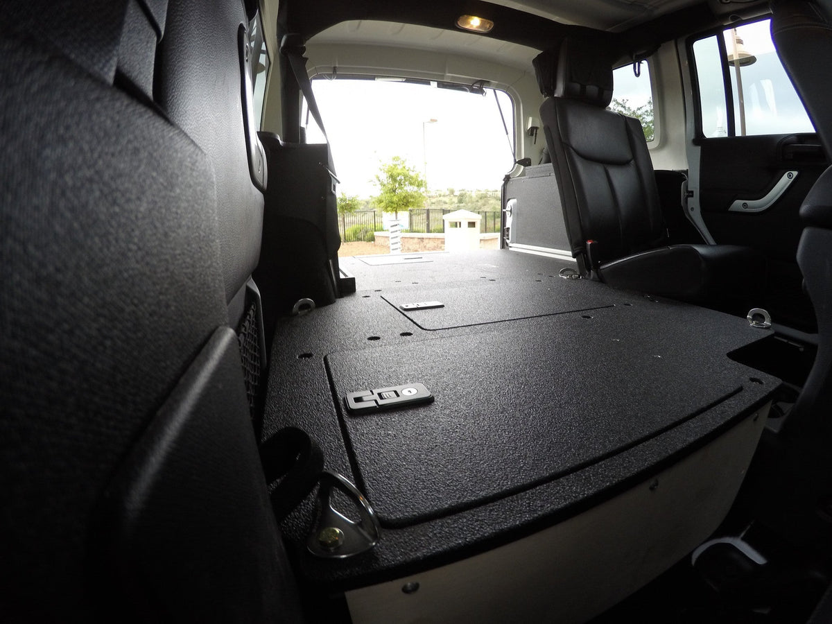 Jeep Wrangler 2007-2018 JKU 4 Door - Second Row Seat Delete Plate System – view 9