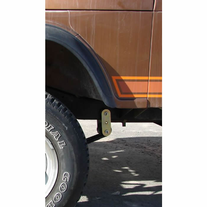 lubeable-shackles-for-jeep-cj-1976-86-front-989609 - NVMOS