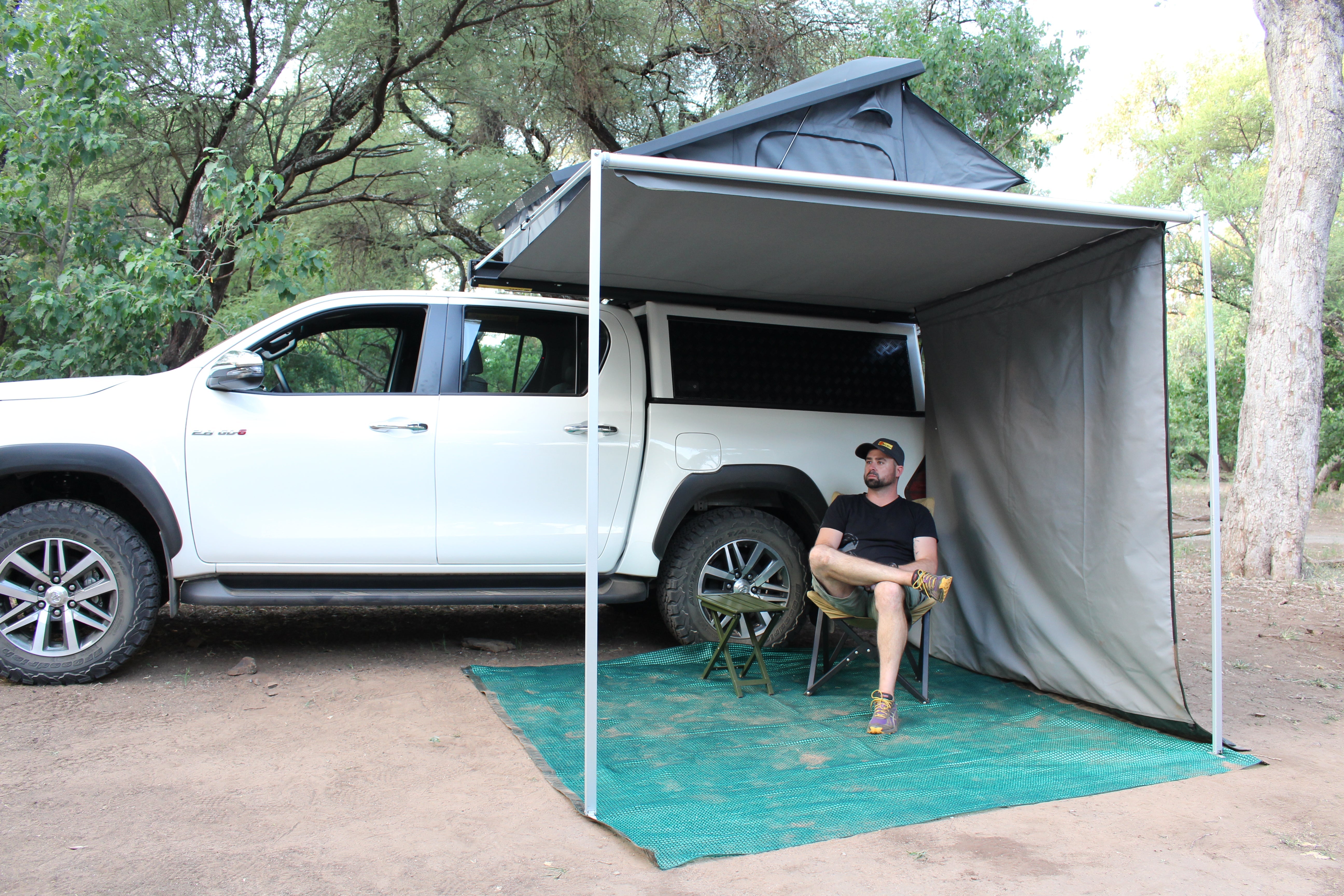 Equipt Series 2000 Awning Wall Set