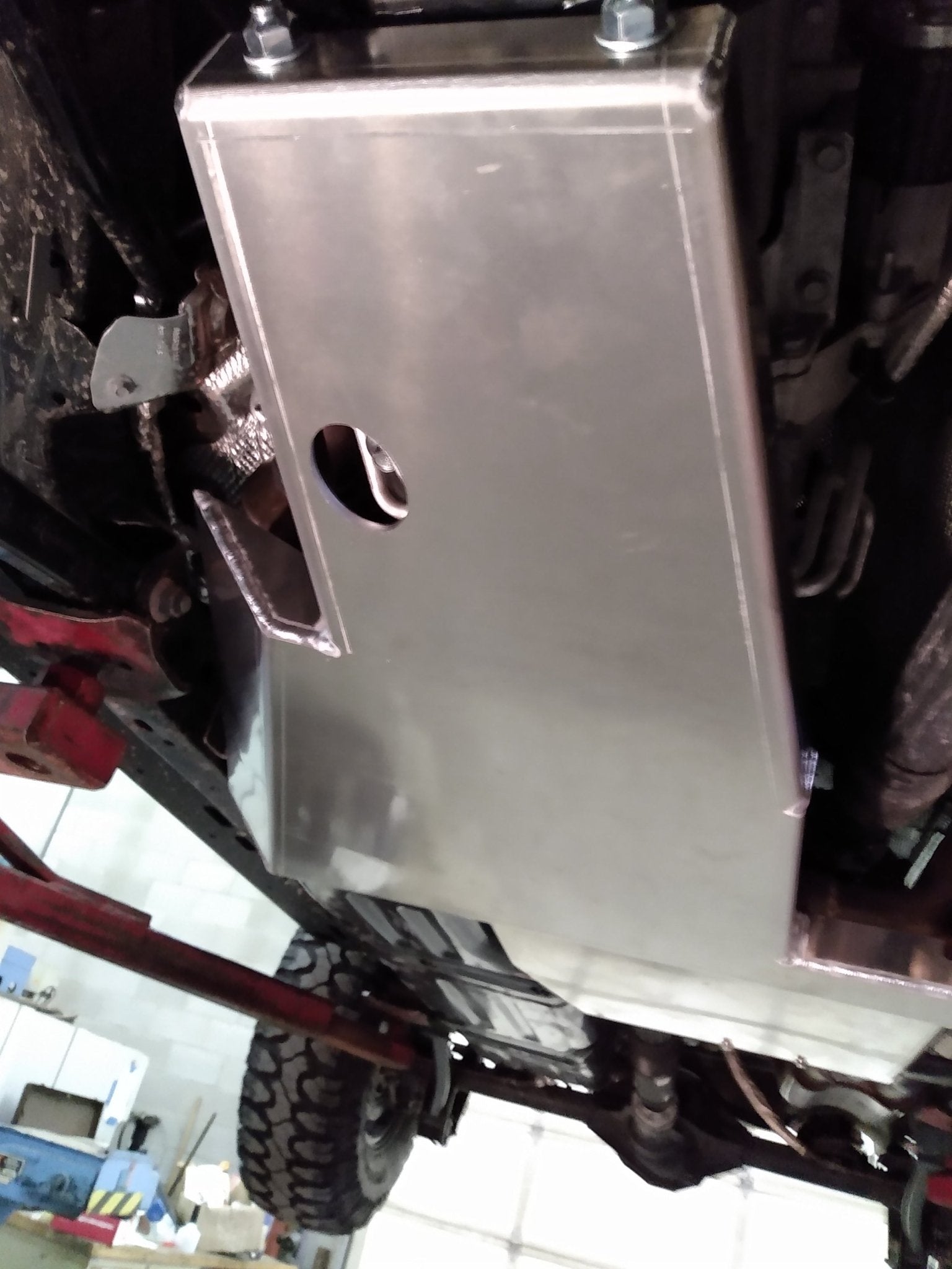 oil-pan-transmission-skid-plate-for-jeep-wrangler-jl-with-392-hemi-64l-2021-383400 - NVMOS