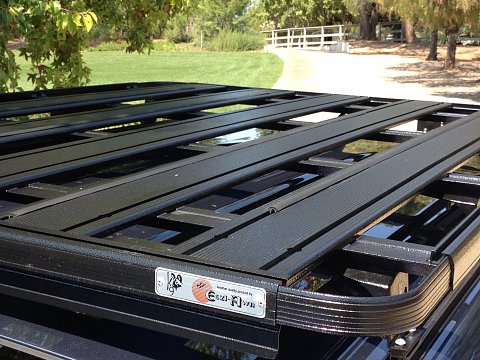 装备丰田 4Runner 第五代 K9 车顶行李架套件