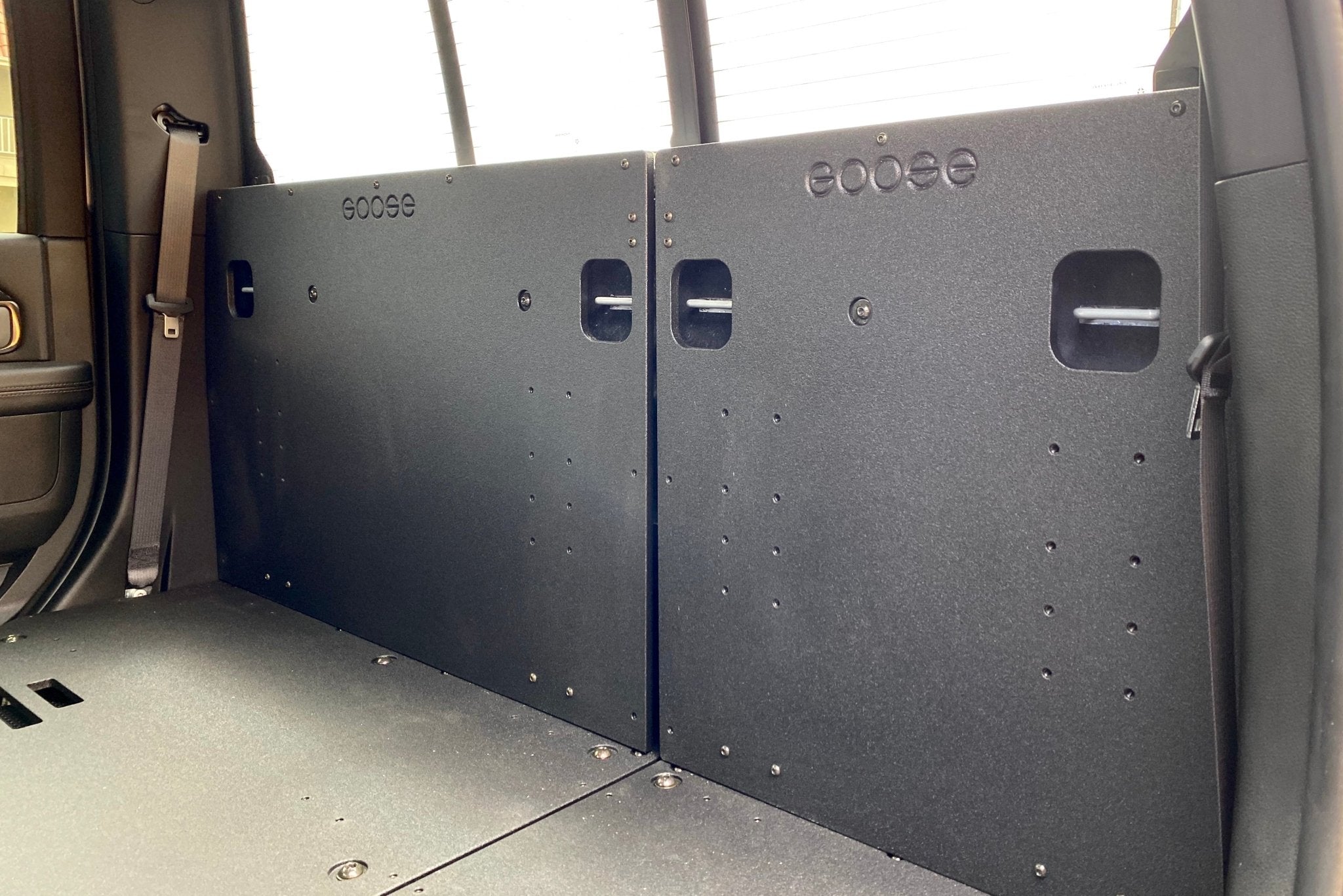 Ram 2500/3500 2009-Presente 4.ª y 5.ª generación, cabina doble: sistema de placa de eliminación del asiento de la segunda fila