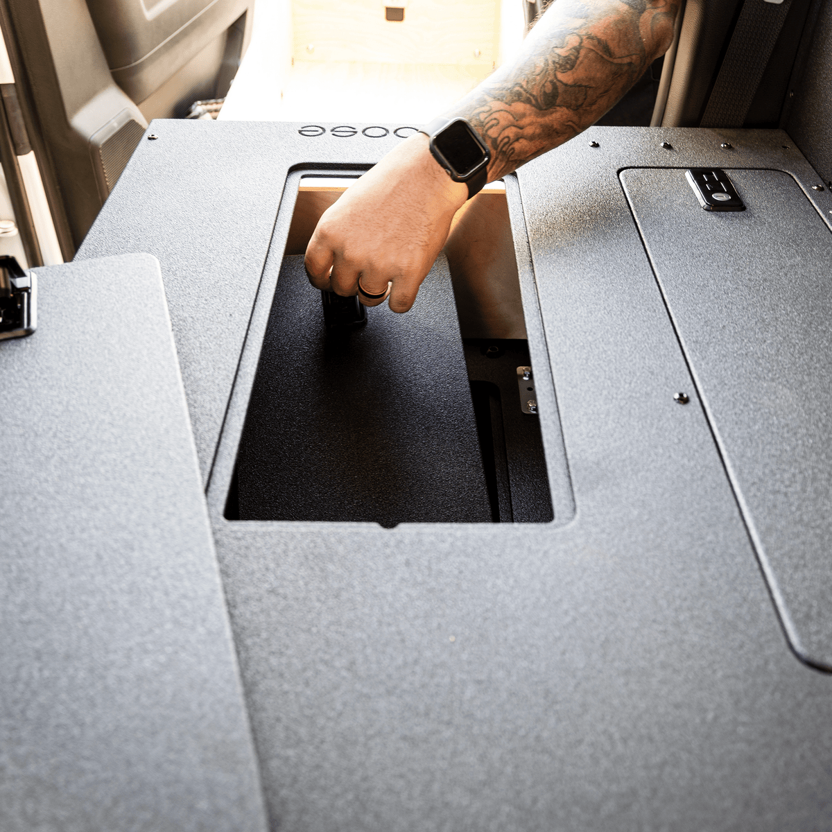 Ram 2500/3500 2009-Present 4th and 5th Gen. Crew Cab - Second Row Single Drawer Module – view 9