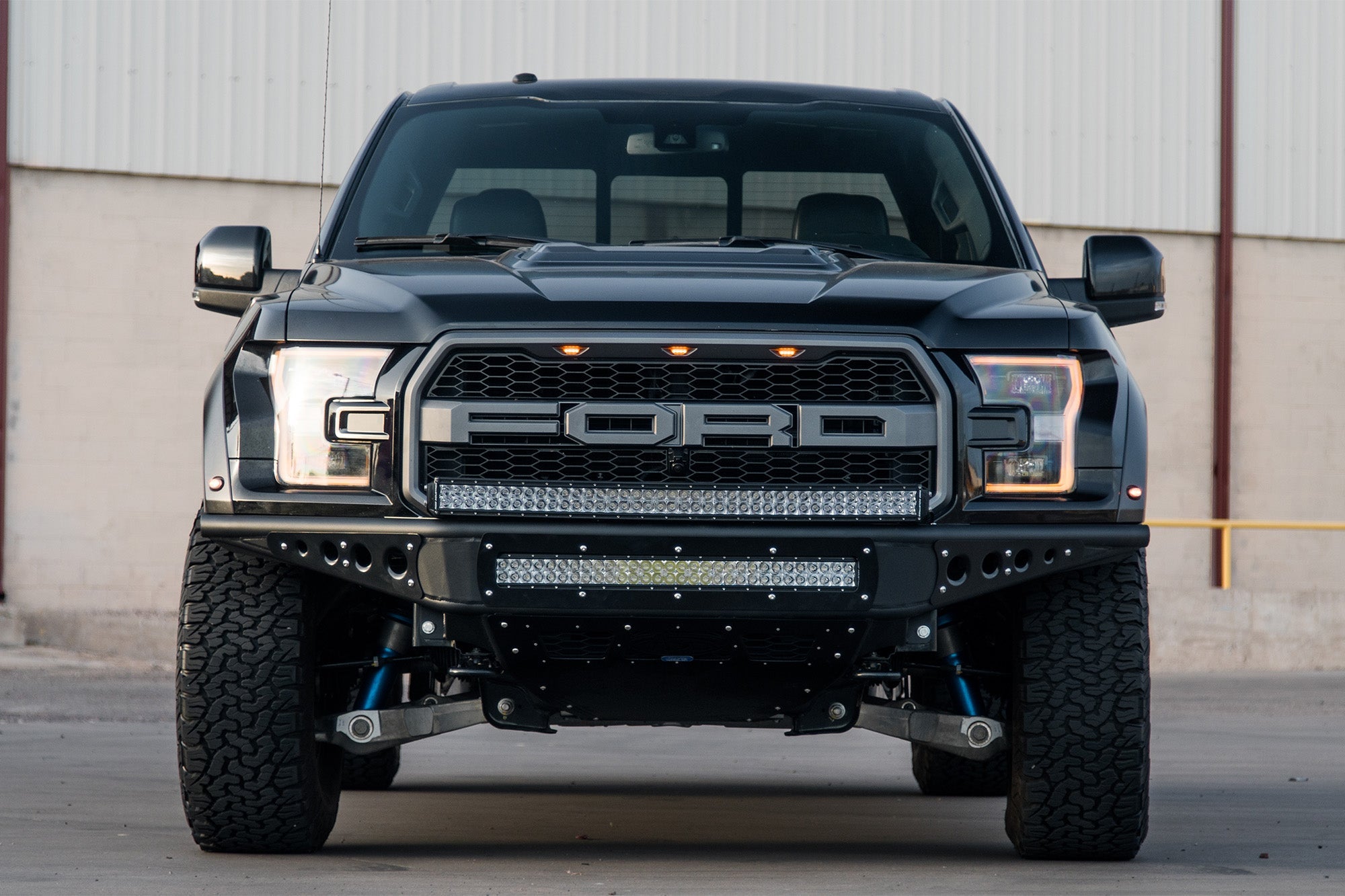 raptor-front-bumper-venom-01 - NVMOS