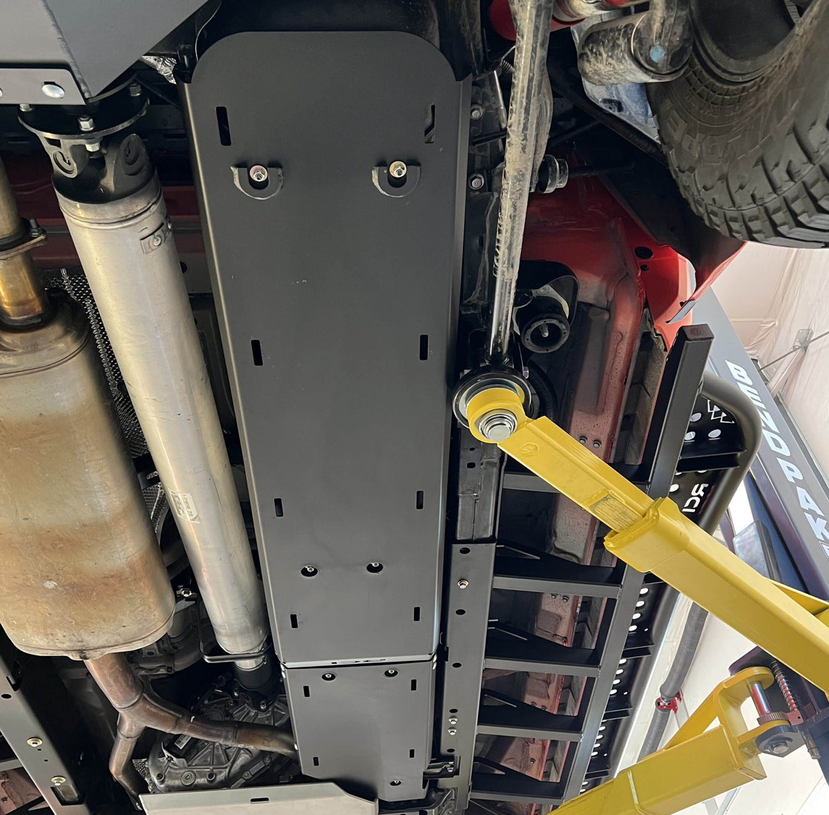 RCI 32 gallon fuel tank skid plate for Toyota Tundra
