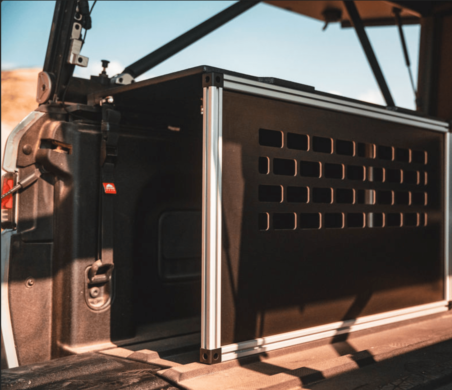 Goose Gear Rivian - R1T - 2022-Present - 1st Gen - 4.5' Bed - Explore Series - UltraLite - GFC