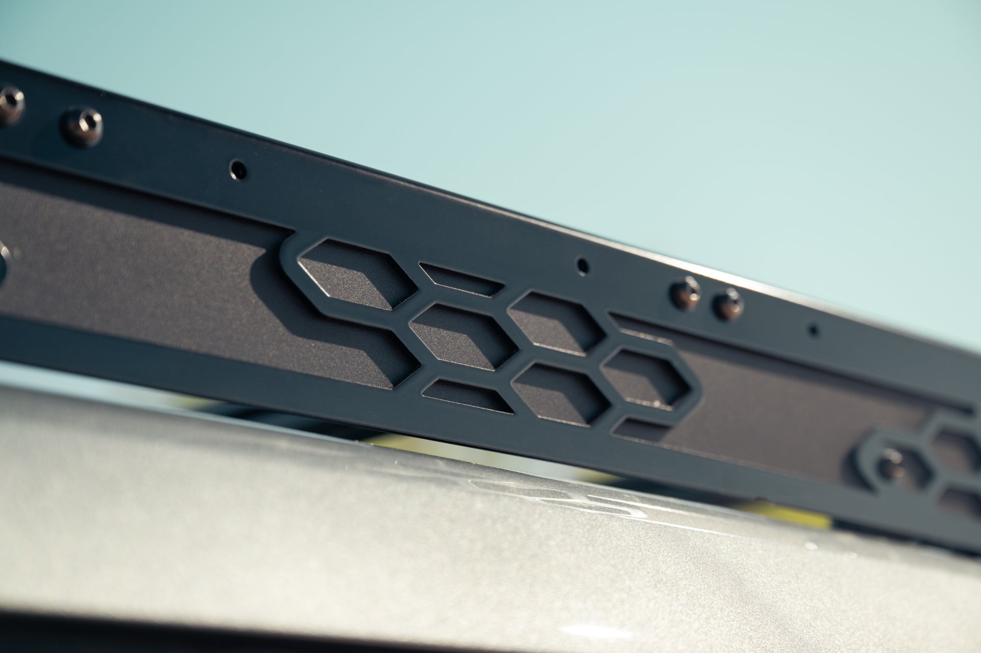 rivian-roof-rack-hc-pattern-3_1e5cbc3b-1370-4d81-8efc-3f4c05695e6c - NVMOS