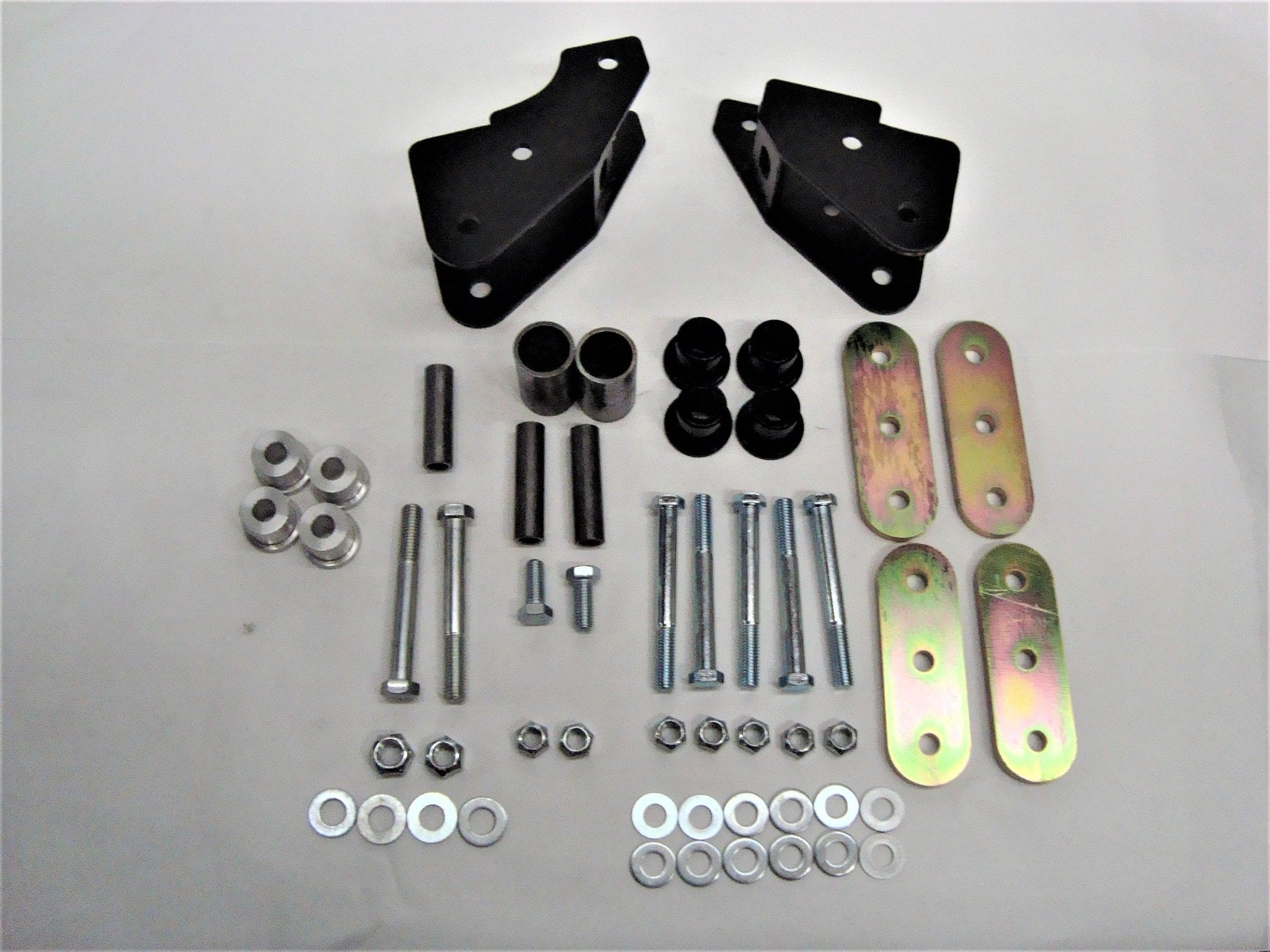 shackle-reversal-system-with-weld-in-shackle-hanger-for-jeep-wrangler-yj-1987-95-637293 - NVMOS