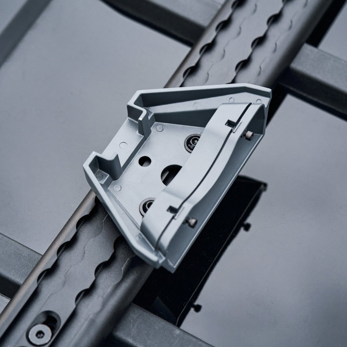 starlink-mini-roof-rack-mount-v2-universal-roof-rack-fit-with-anti-theft-kickstand-3191628 - NVMOS