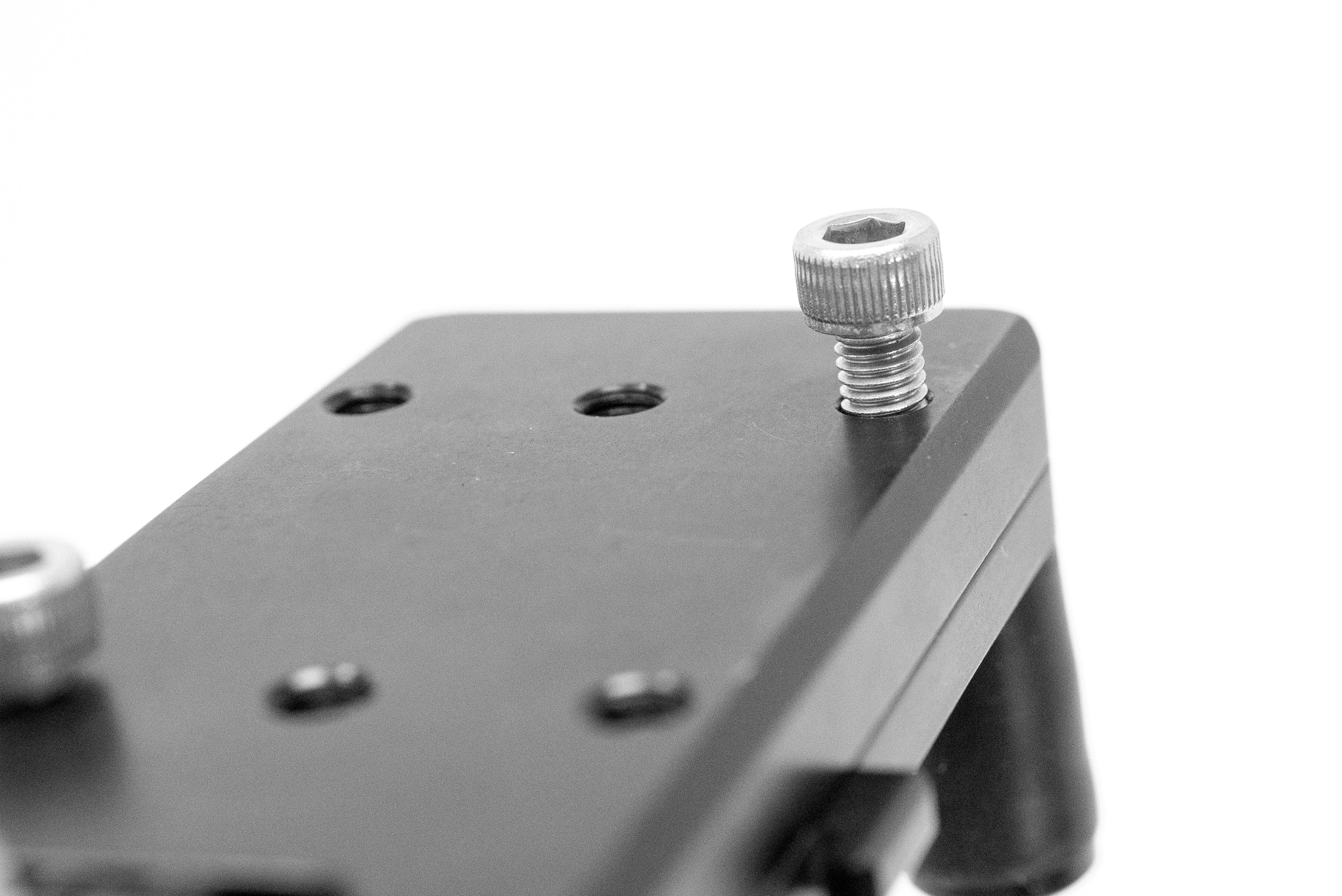 Hondo Garage Big Squeeze Tablet Mount