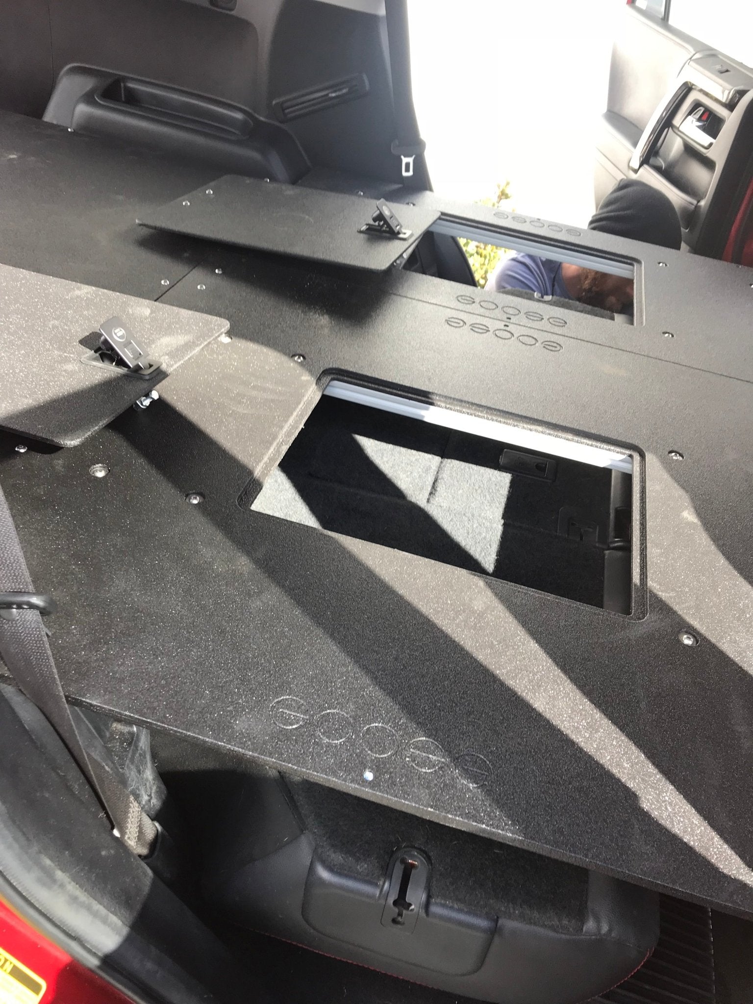 Toyota 4Runner 2010-2024 5.ª generación: sistema de placa de eliminación de asientos de la segunda fila: altura del módulo