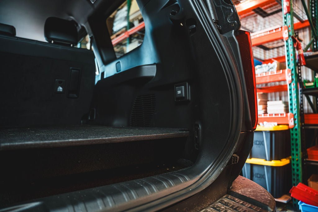 丰田 - 陆地巡洋舰 - 2024 年至今 - LC250 - 探索系列 - 后板系统