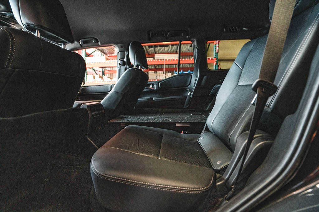 Toyota - Land Cruiser - 2024-Presente - LC250 - Serie Explore - Sistema de placa de eliminación de asientos - Segunda fila - Basado en placa