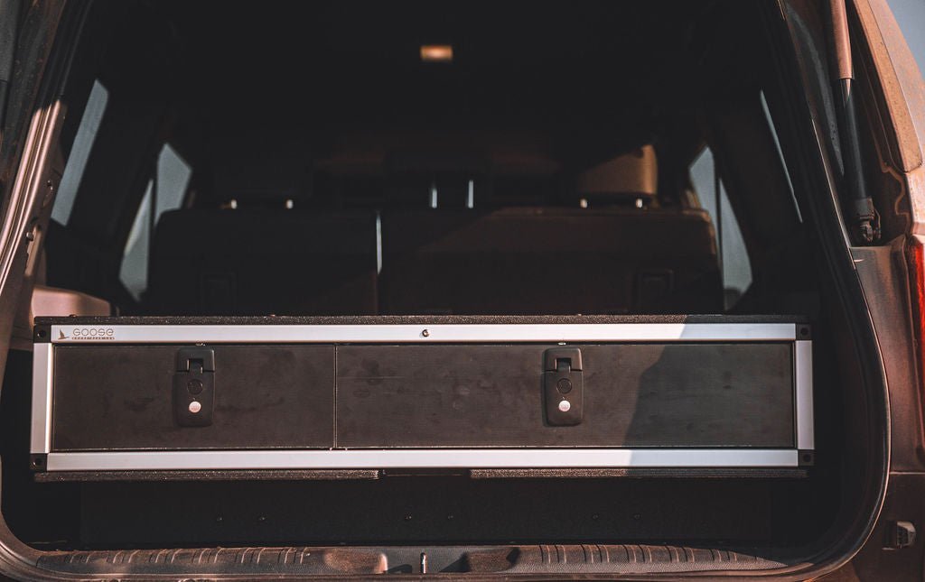 TOYOTA - LAND CRUISER - 2024-ACTUALIDAD - LC250 - SERIE EXPLORE - PAQUETE DE ALMACENAMIENTO Y DORMITORIO SIGILOSO