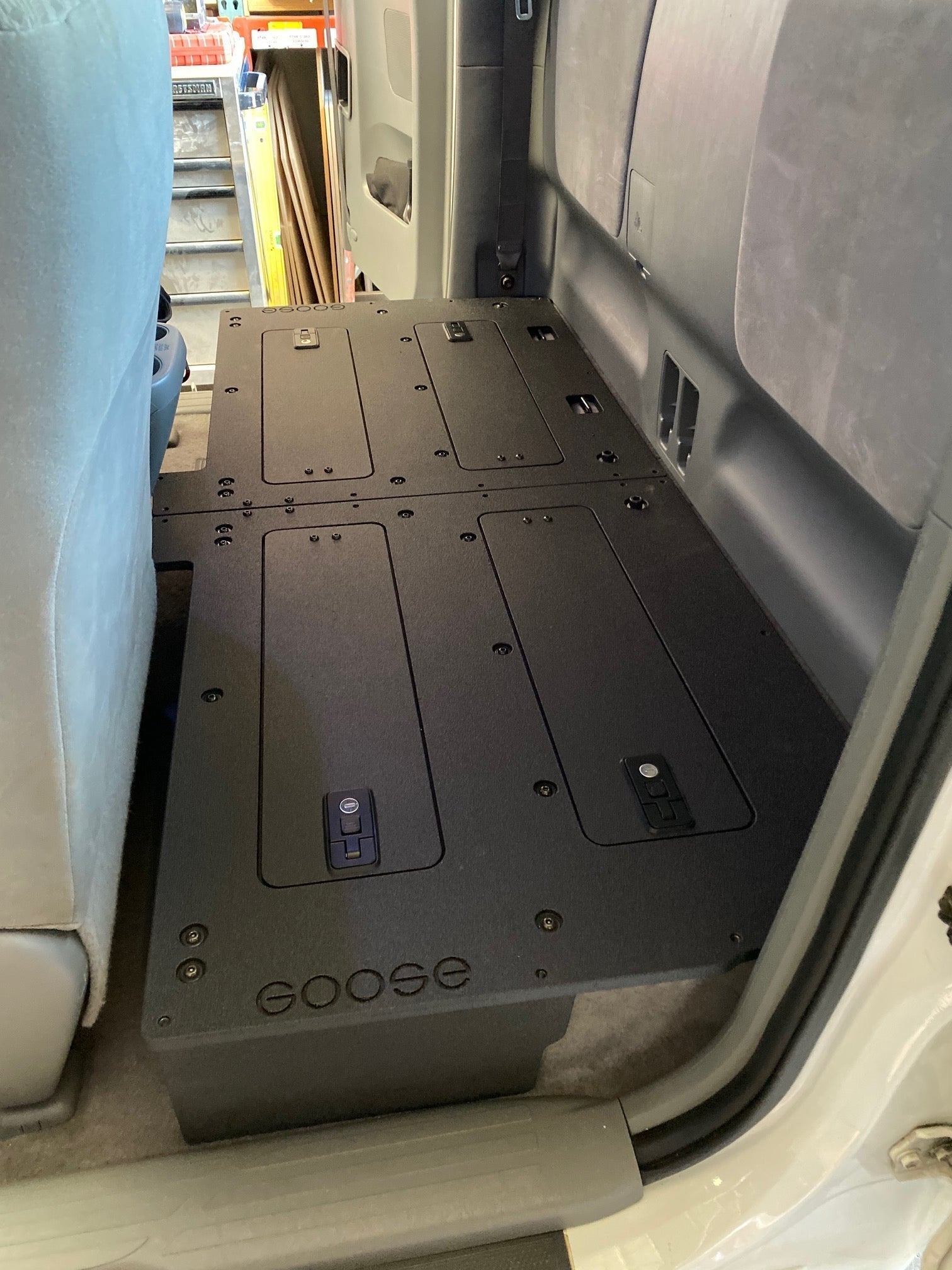 Toyota Tacoma 2005-2015 2.ª generación, cabina Access: sistema de placa de eliminación del asiento de la segunda fila