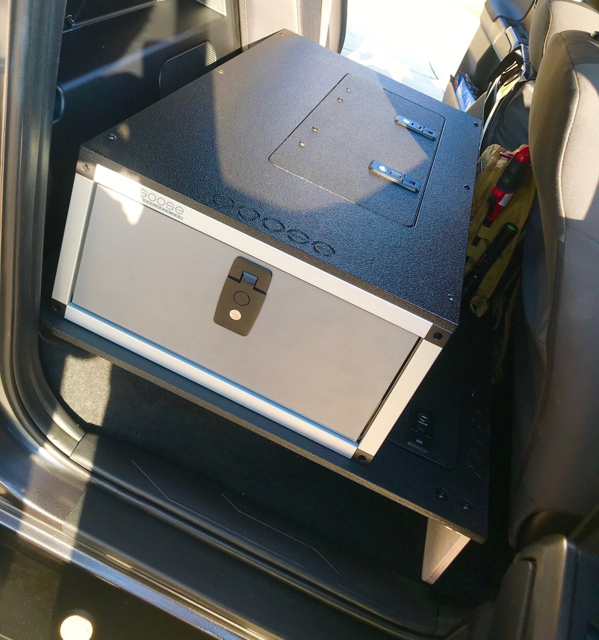 Goose Gear Toyota Tacoma 2005-2023 2nd and 3rd Gen. Double Cab - Second Row Single Drawer Module - 60% Passenger Side