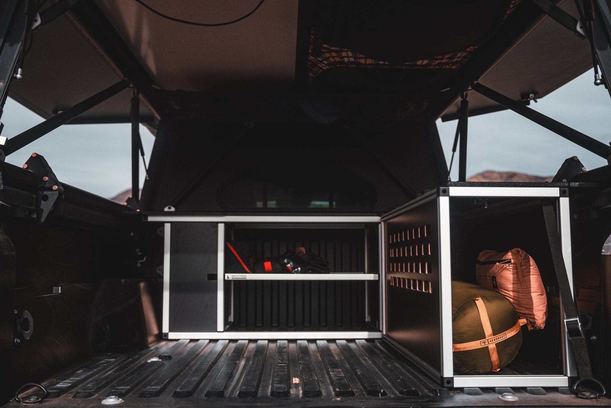 Goose Gear Toyota Tacoma - 2016-2023 - 3rd Gen - 5’ Bed - Explore Series - UltraLite - Super Pacific