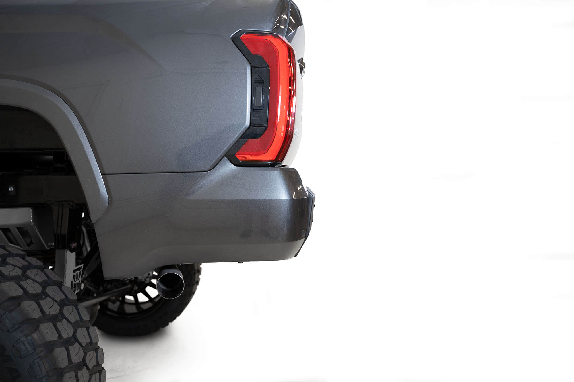 toyota-tundra-off-road-rear-bumper - NVMOS