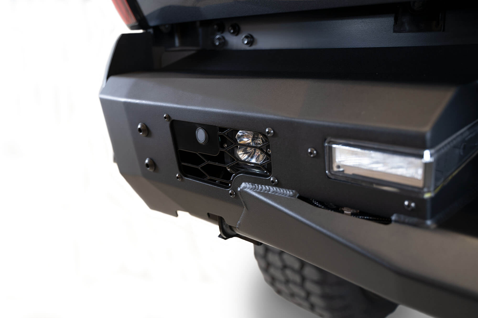 tundra-off-road-rear-bumper - NVMOS