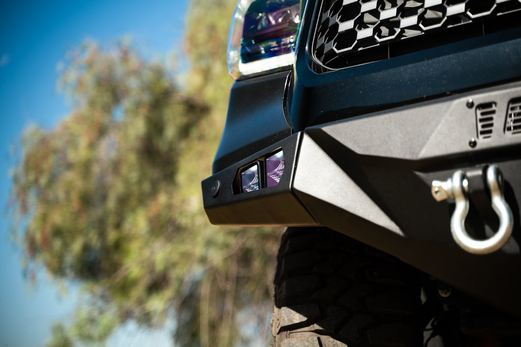 tundra-winch-bumper-4 - NVMOS