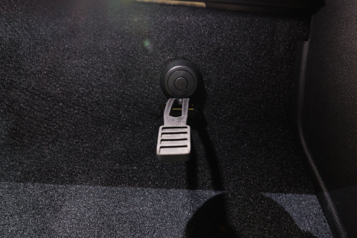 AEV Jack Base Under Dash Mounting Kit - image 2