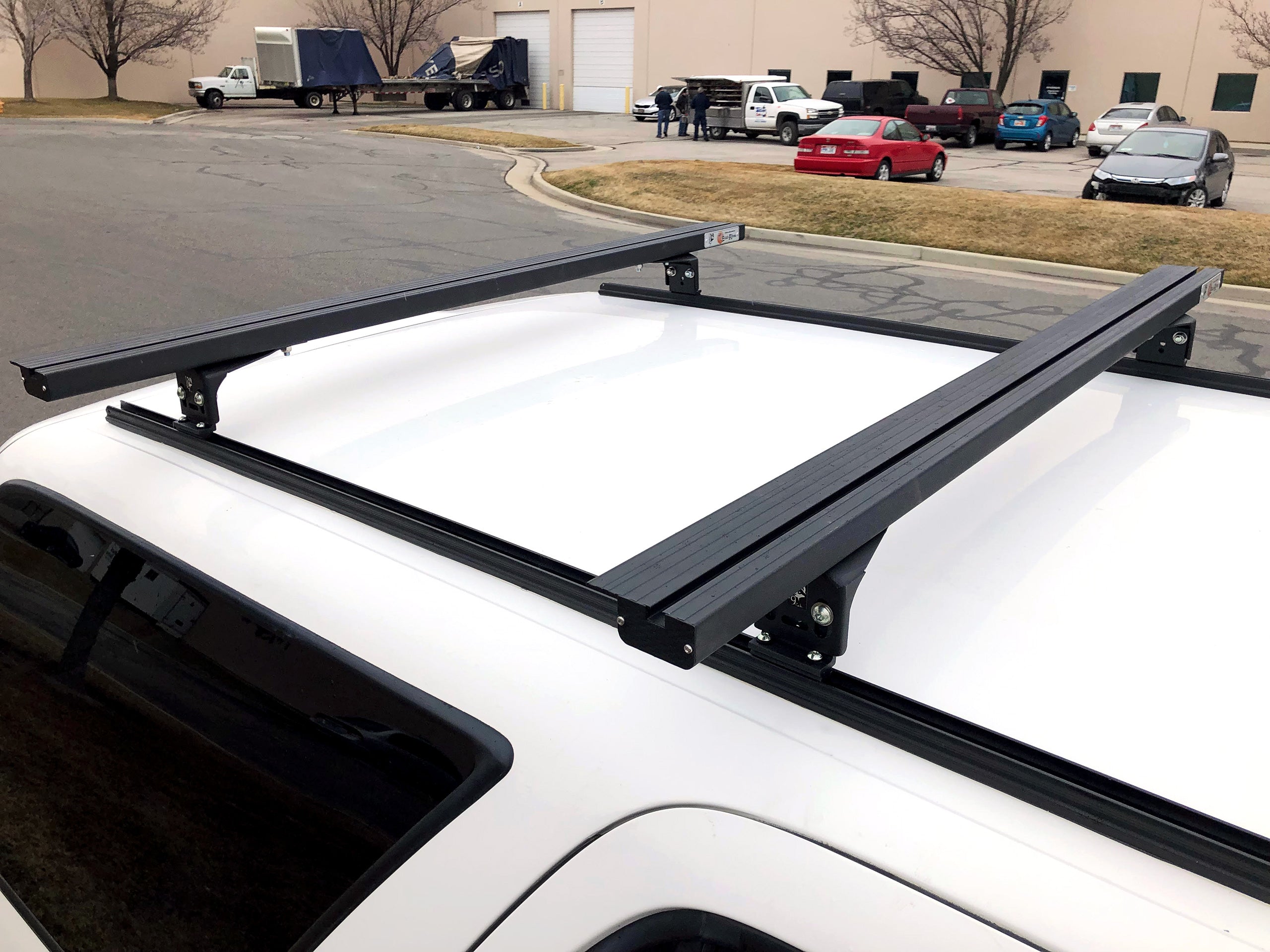 装备丰田 4Runner 第三代 K9 负载杆套件