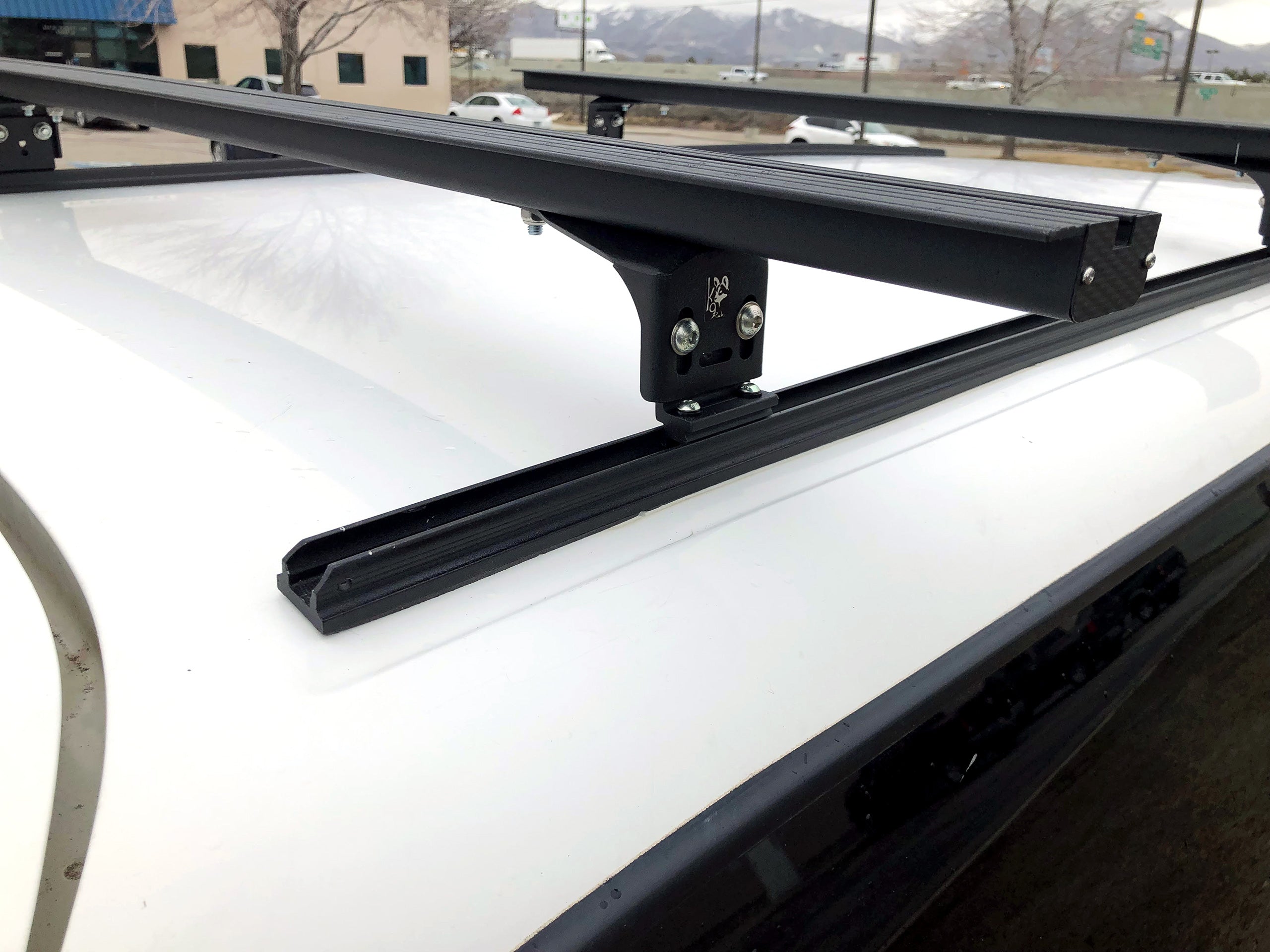 装备丰田 4Runner 第三代 K9 负载杆套件