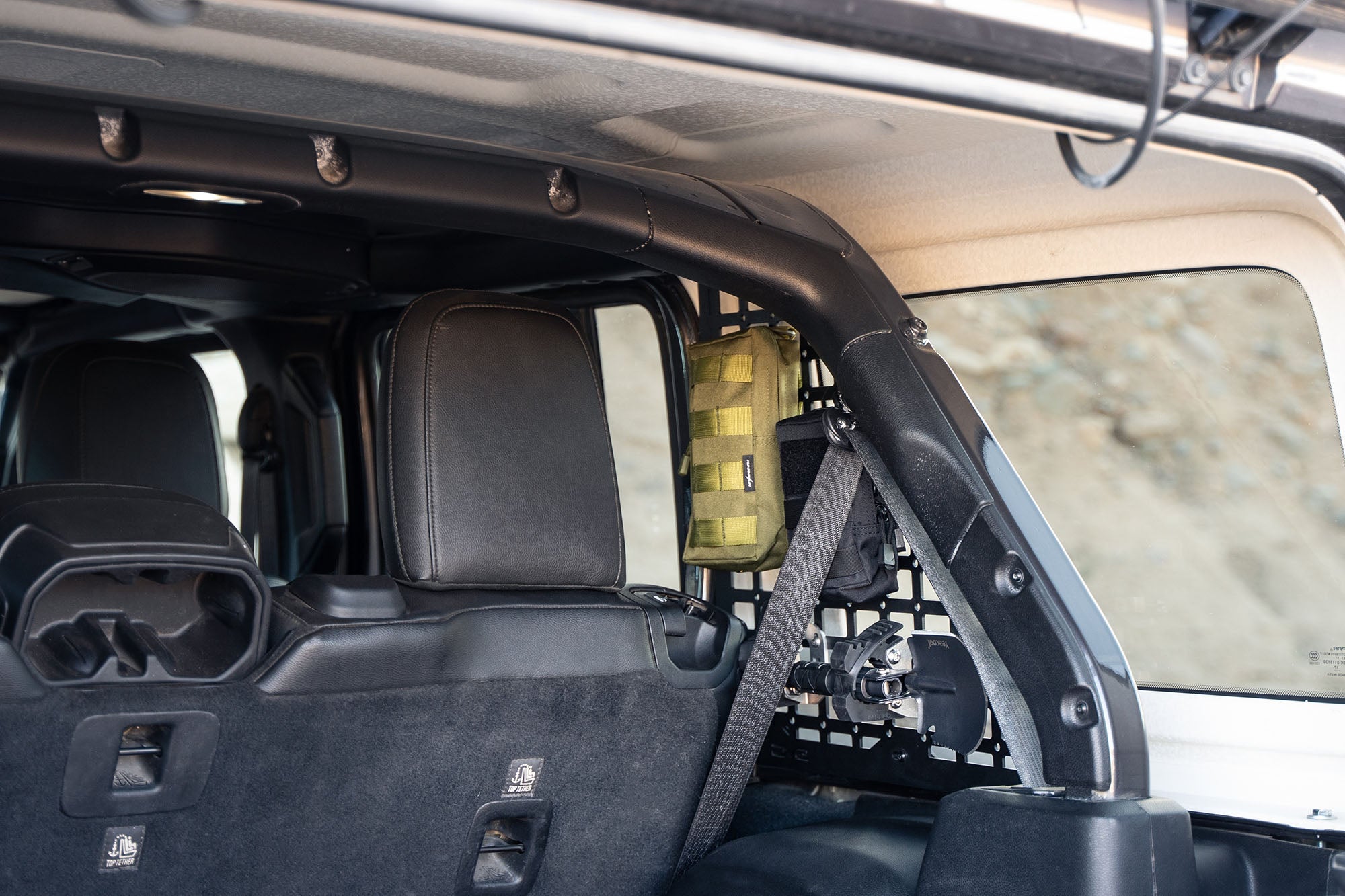 wrangler-rear-molle-panels - NVMOS