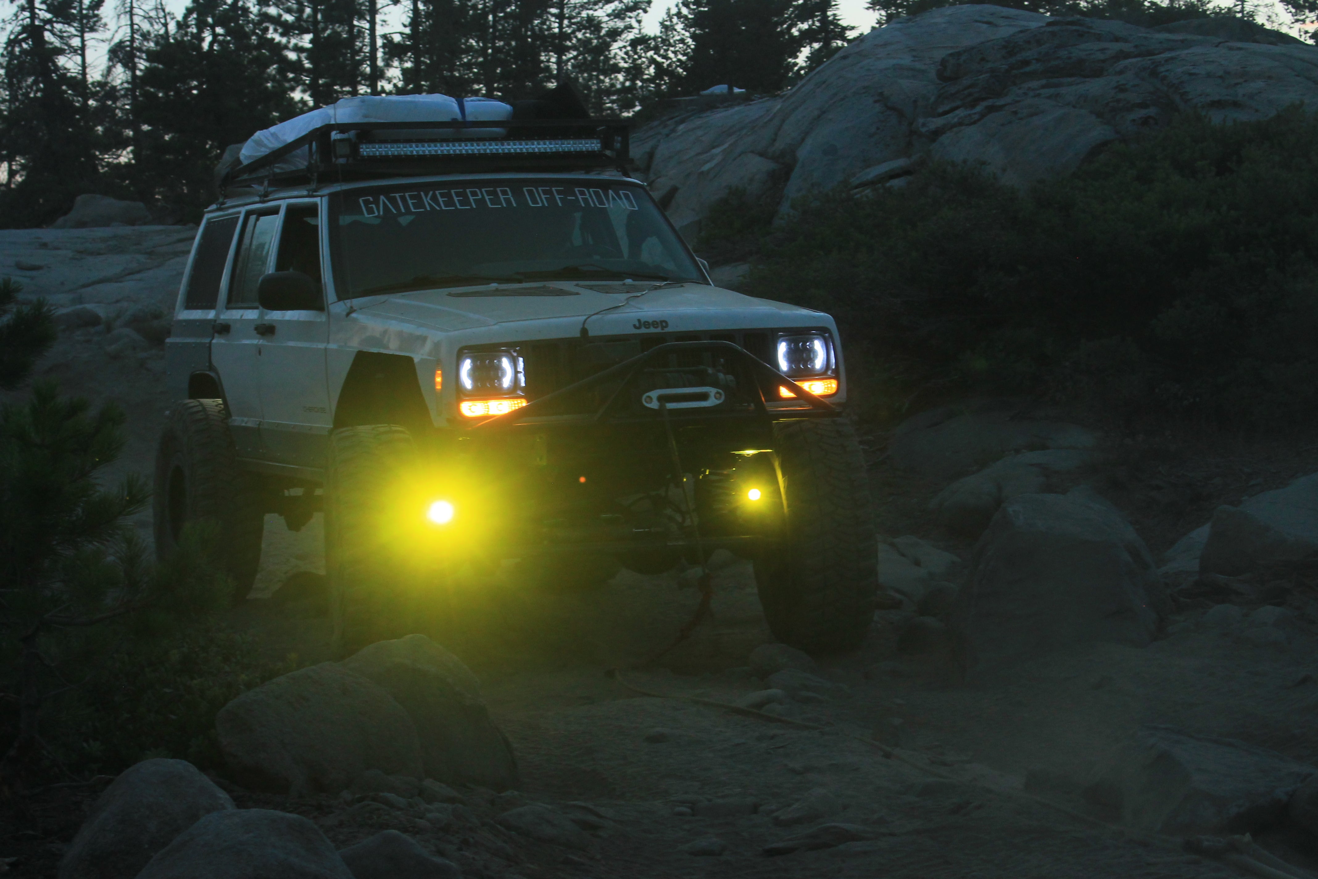 GateKeeper Off-Road 1983-2006 Jeep TJ XJ YJ ZJ Steerable Knuckle Pod Light Mounts for Wrangler Cherokee Dana 30 44 Axles