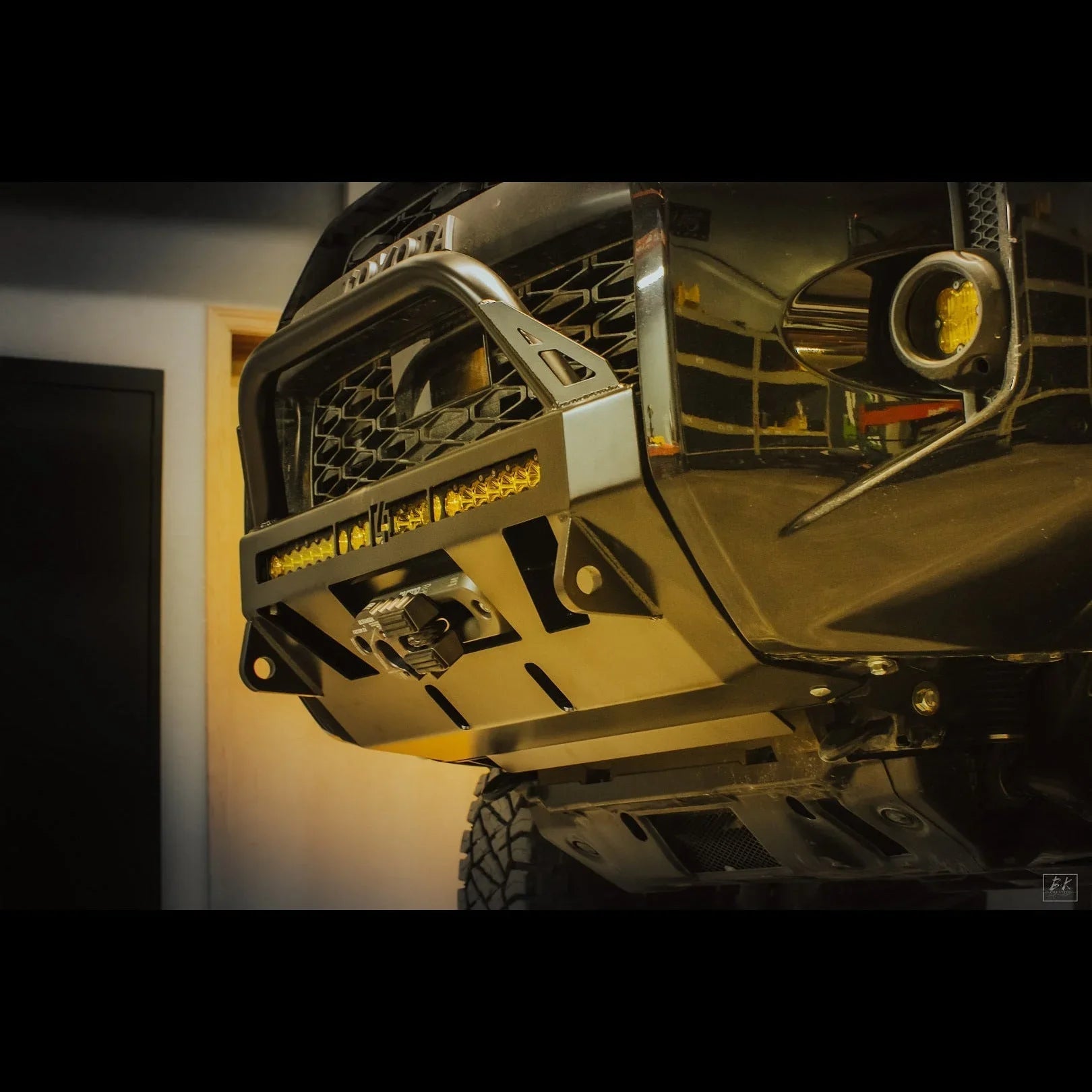 Toyota 4Runner heavy duty off-road front bumper with grille guard and LED light