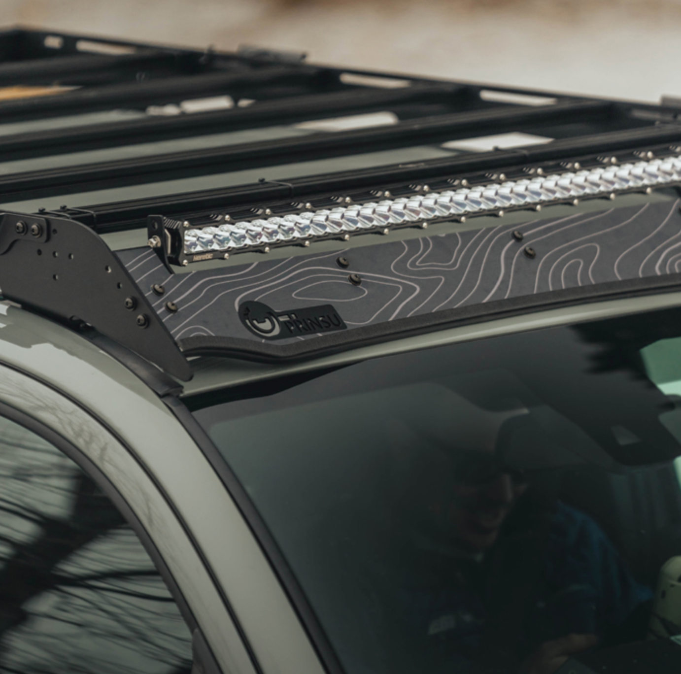 Calcomanía deflectora de viento PRINSU