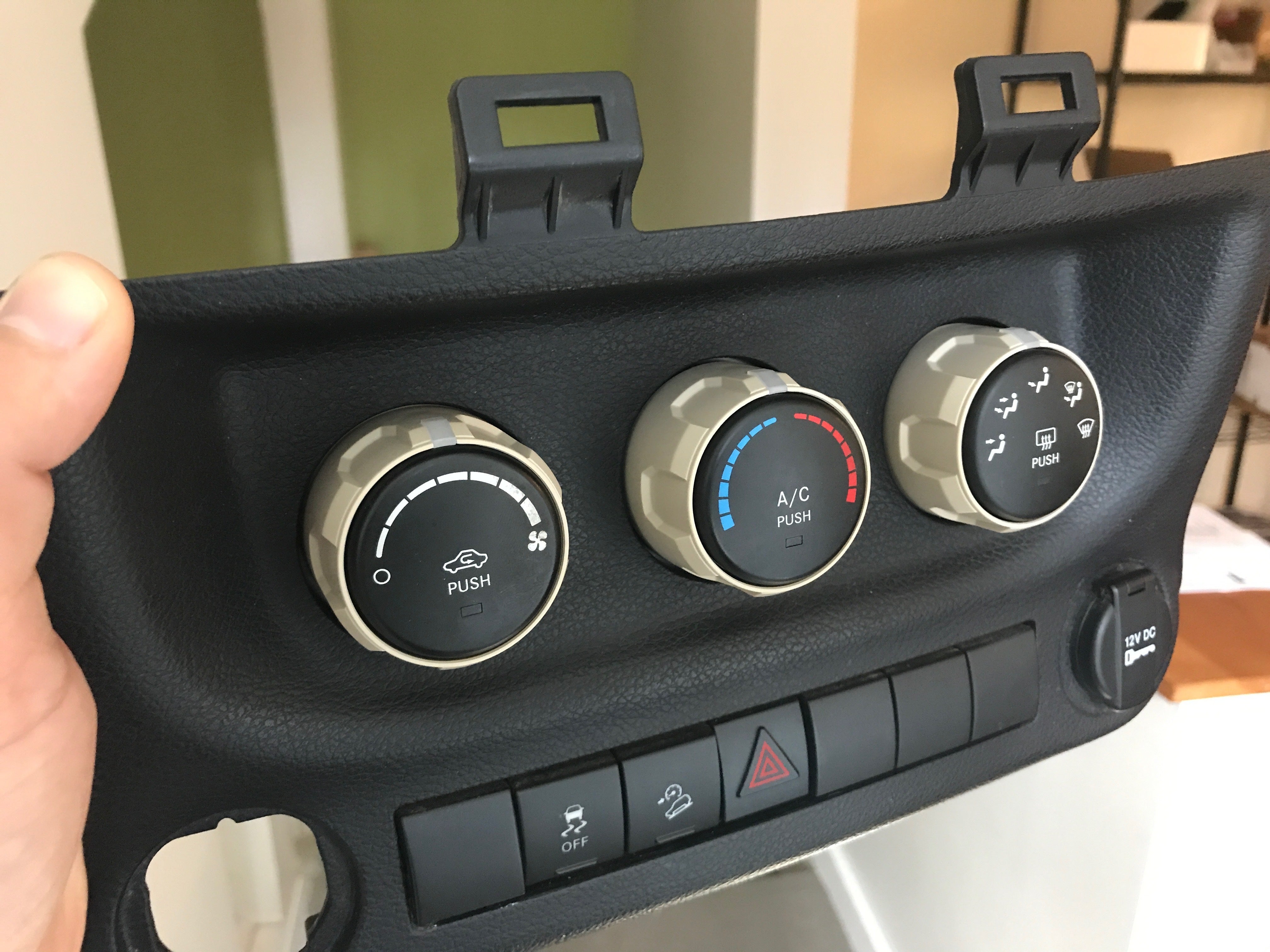 Climate Knobs (2011-2018 Wrangler JK) - SAHARA TAN