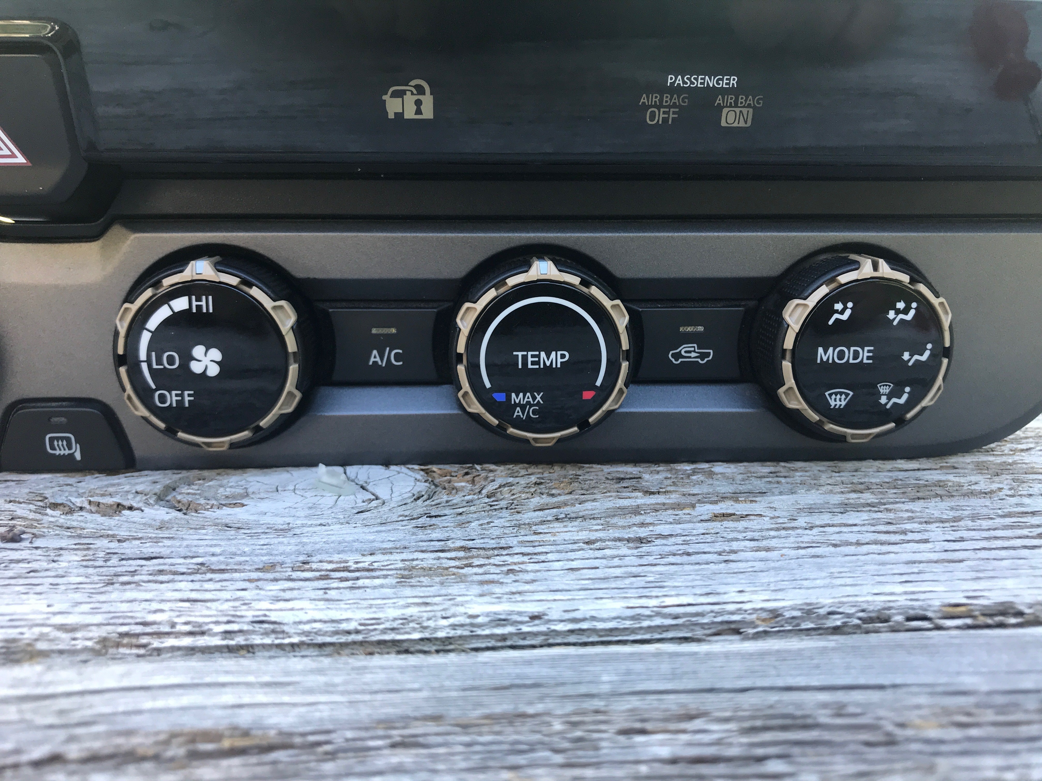 1132162540 - NVMOS