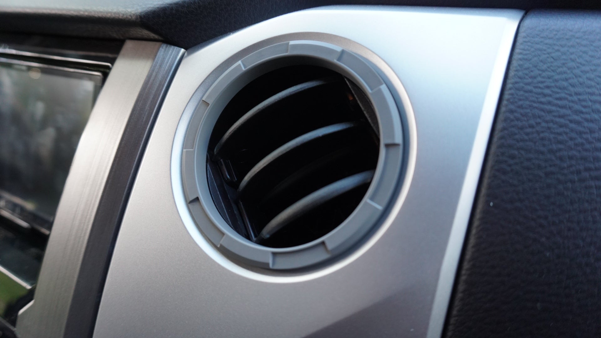 Vent Rings (2014-2021 Tundra) - CEMENT