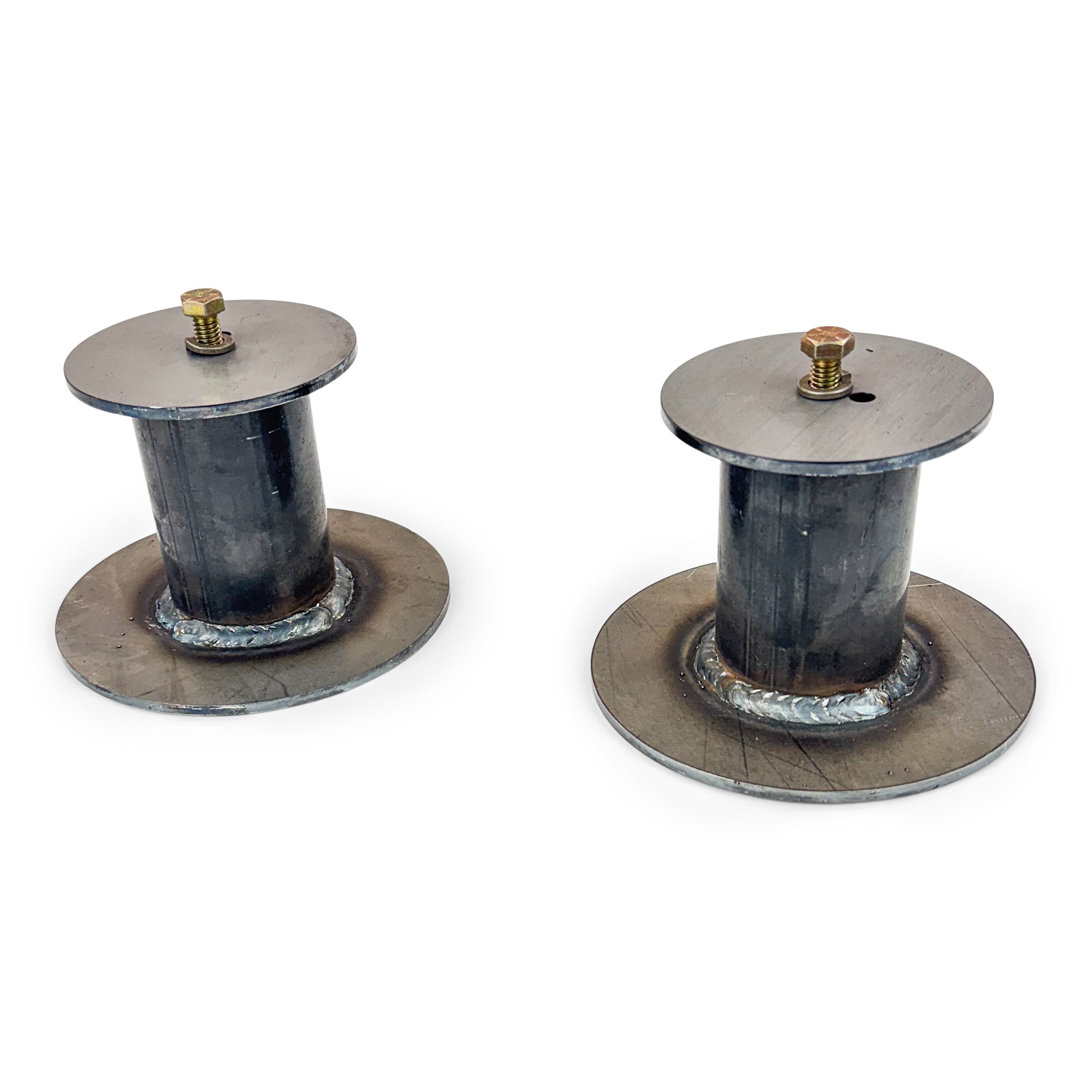 Pair of metal vehicle mounting brackets with bolts for overlanding accessories