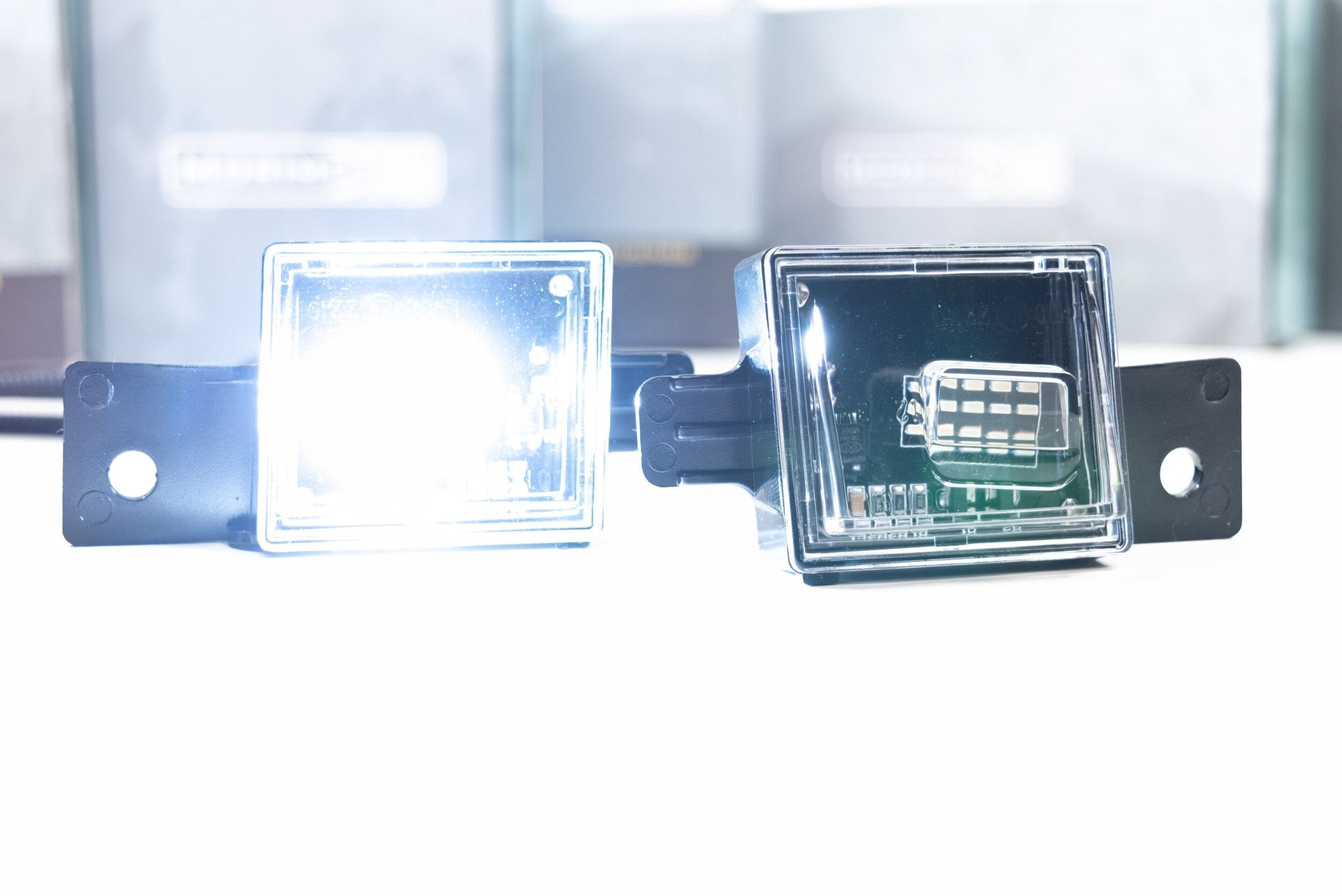 Morimoto Chevrolet Silverado (14-18) 1500 XB LED License Plate Lights