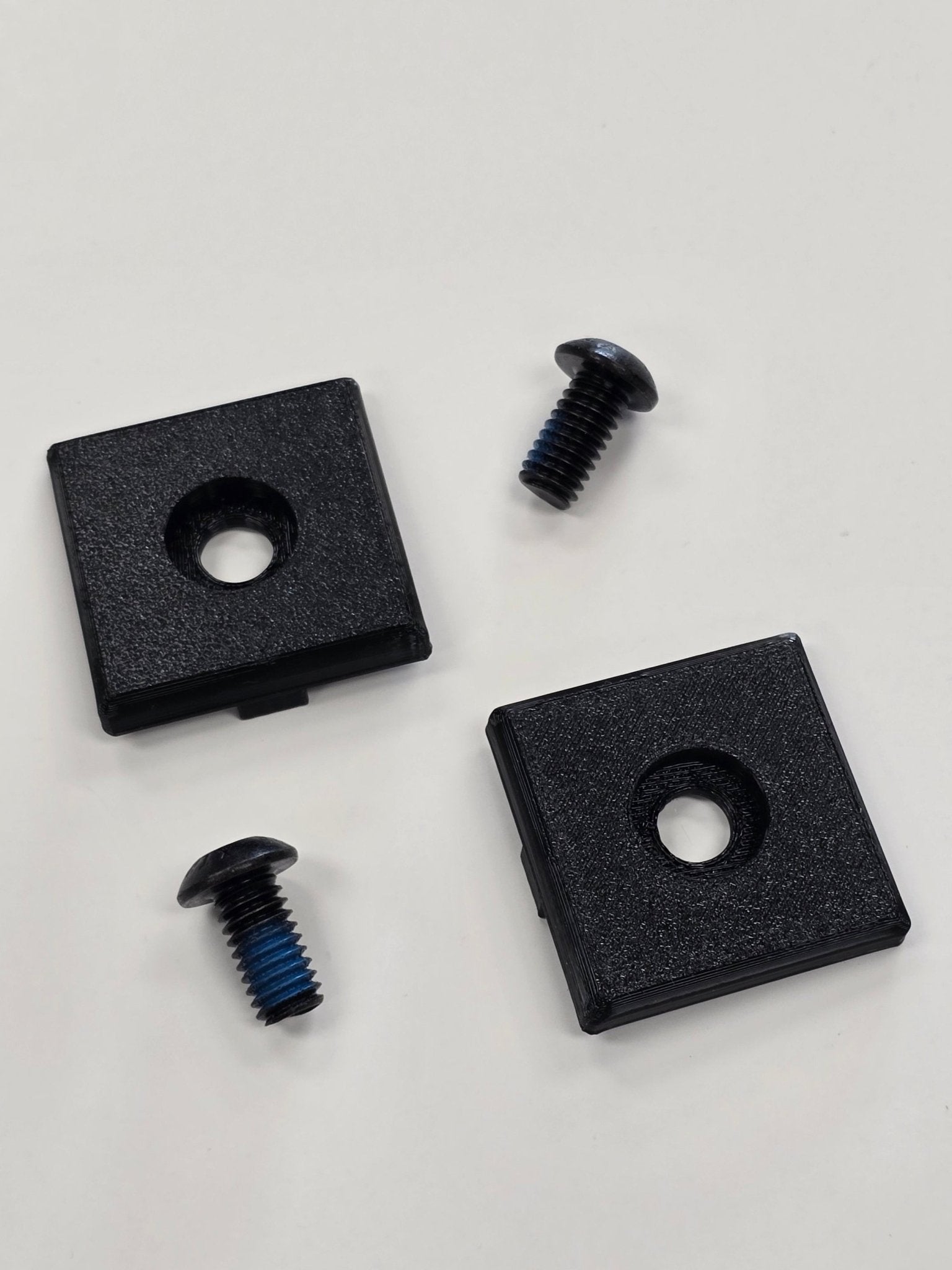 15 SERIES XTR PLASTIC ENDCAP - Xtrusion Overland