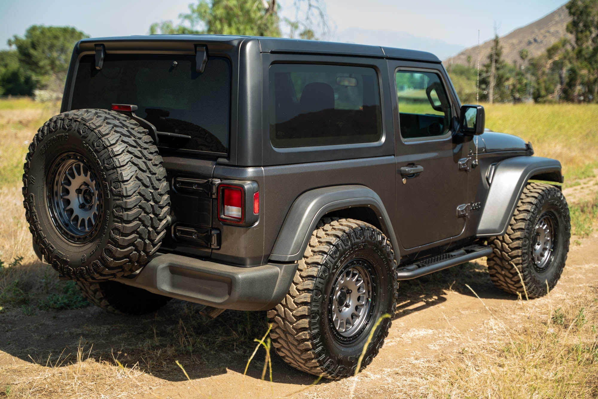 2-Door-Jeep-Wrangler-JL-OE-Plus-Side-Steps-Installed-7 - NVMOS