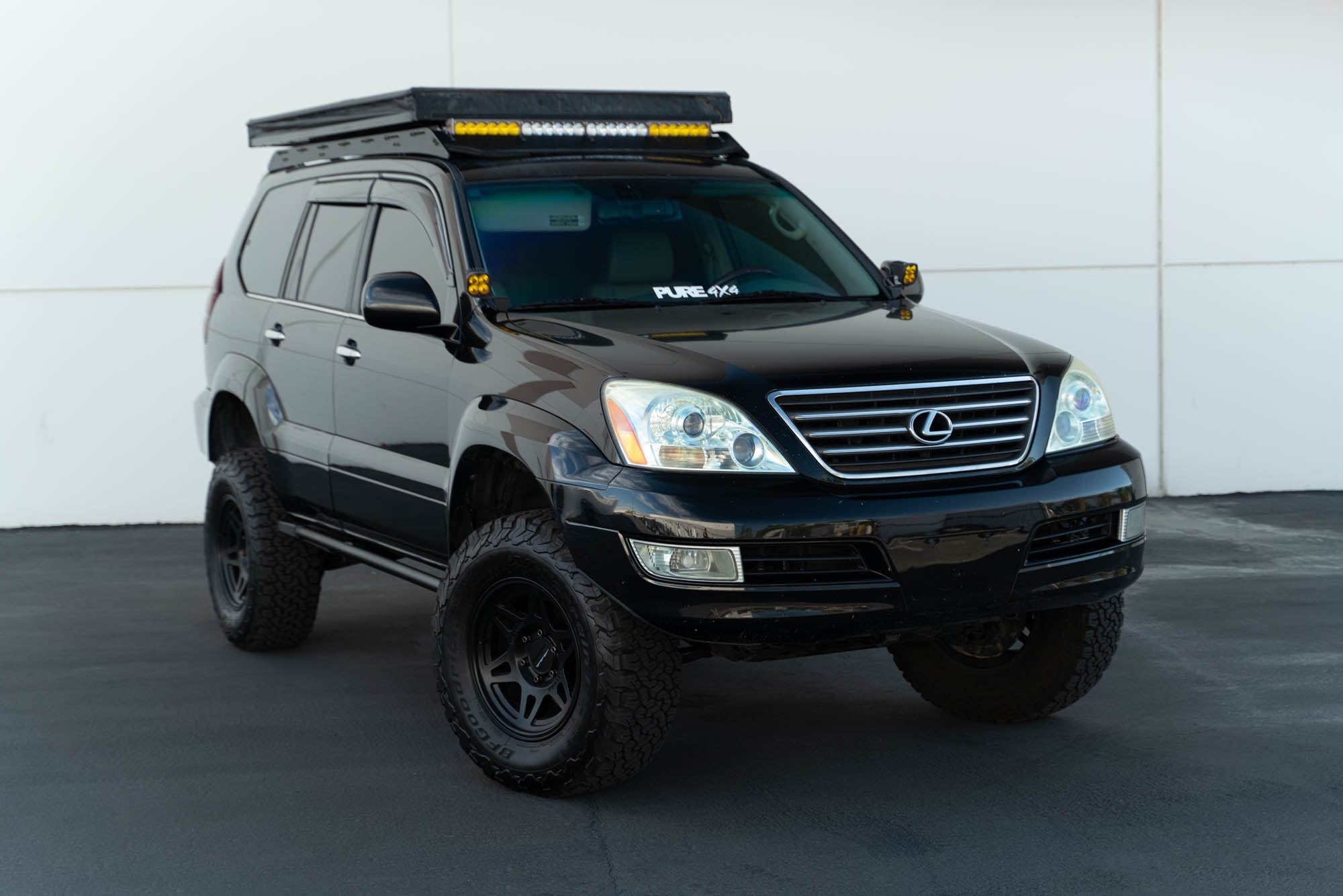 2003-2009-Lexus-GX-470-FS-15-Rock-Sliders_Installled_6 - NVMOS