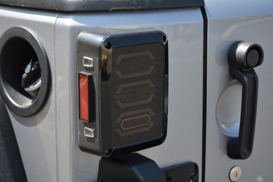 2007-18-jeep-jk-led-tail-lights-horizontal-style-dv8-offroad-8 - NVMOS
