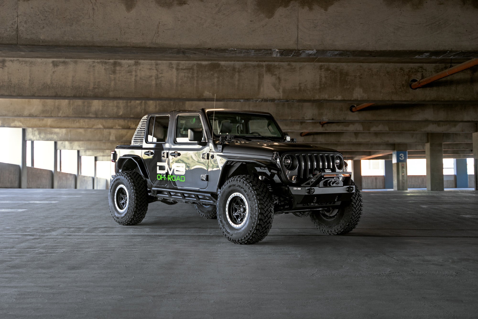 2007-2023-Jeep-Wrangler-Gladiator-FS-25-Stubby-Front-Bumper_Installed_8 - NVMOS