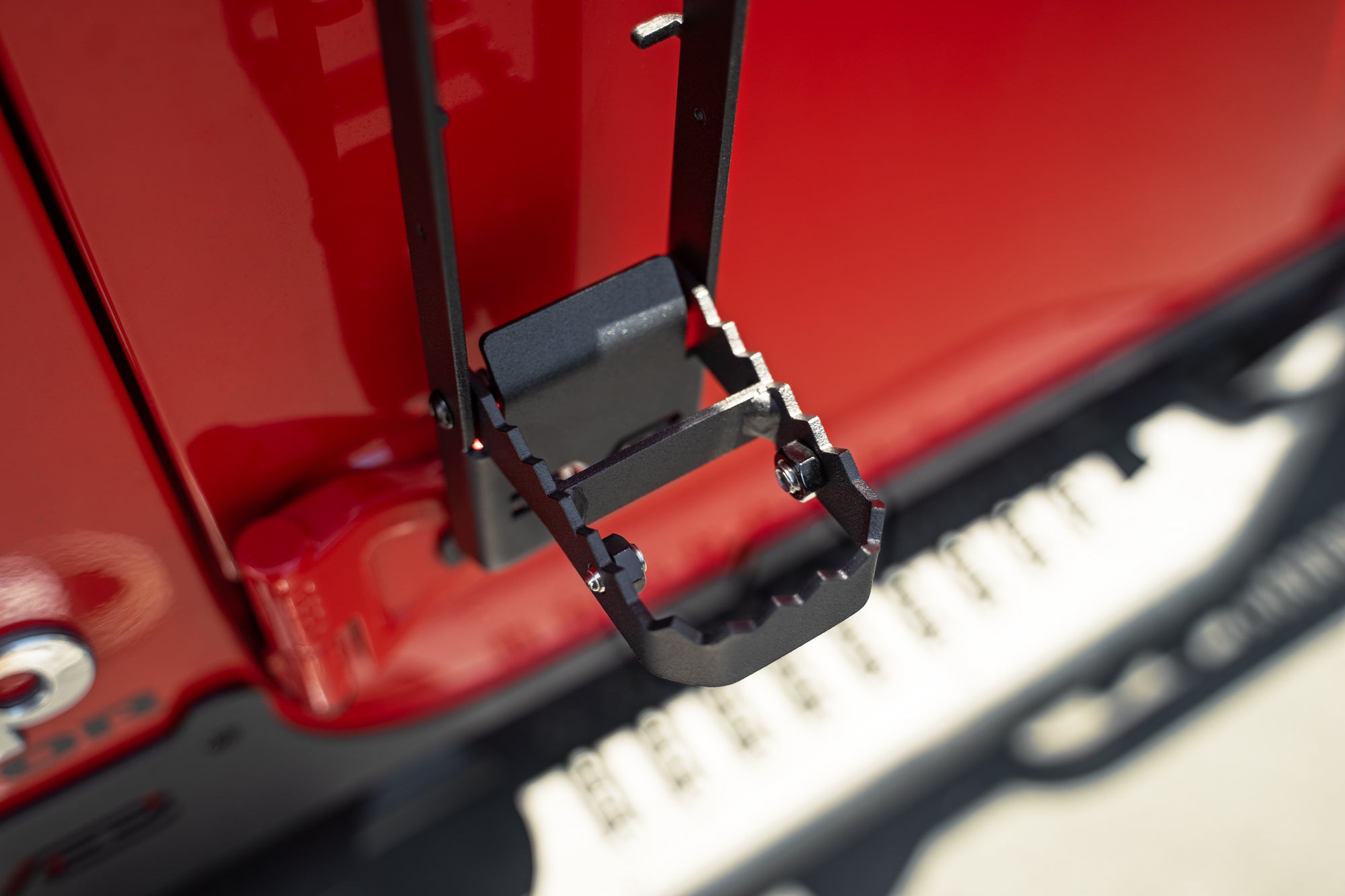 2007-2023-Jeep-Wrangler-JK-JL-_-Gladiator-JT-Hinge-Mounted-Steps_Installed_10 - NVMOS