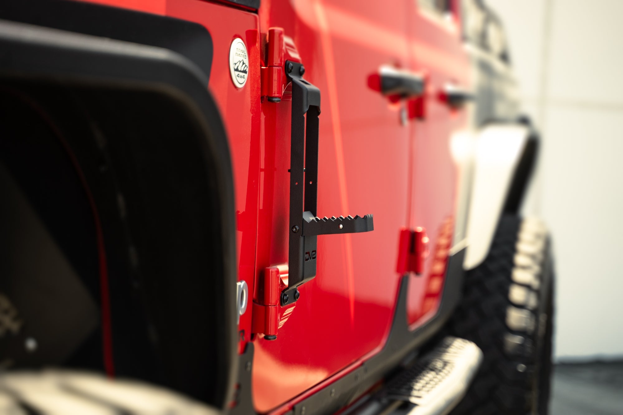 2007-2023-Jeep-Wrangler-JK-JL-_-Gladiator-JT-Hinge-Mounted-Steps_Installed_5 - NVMOS