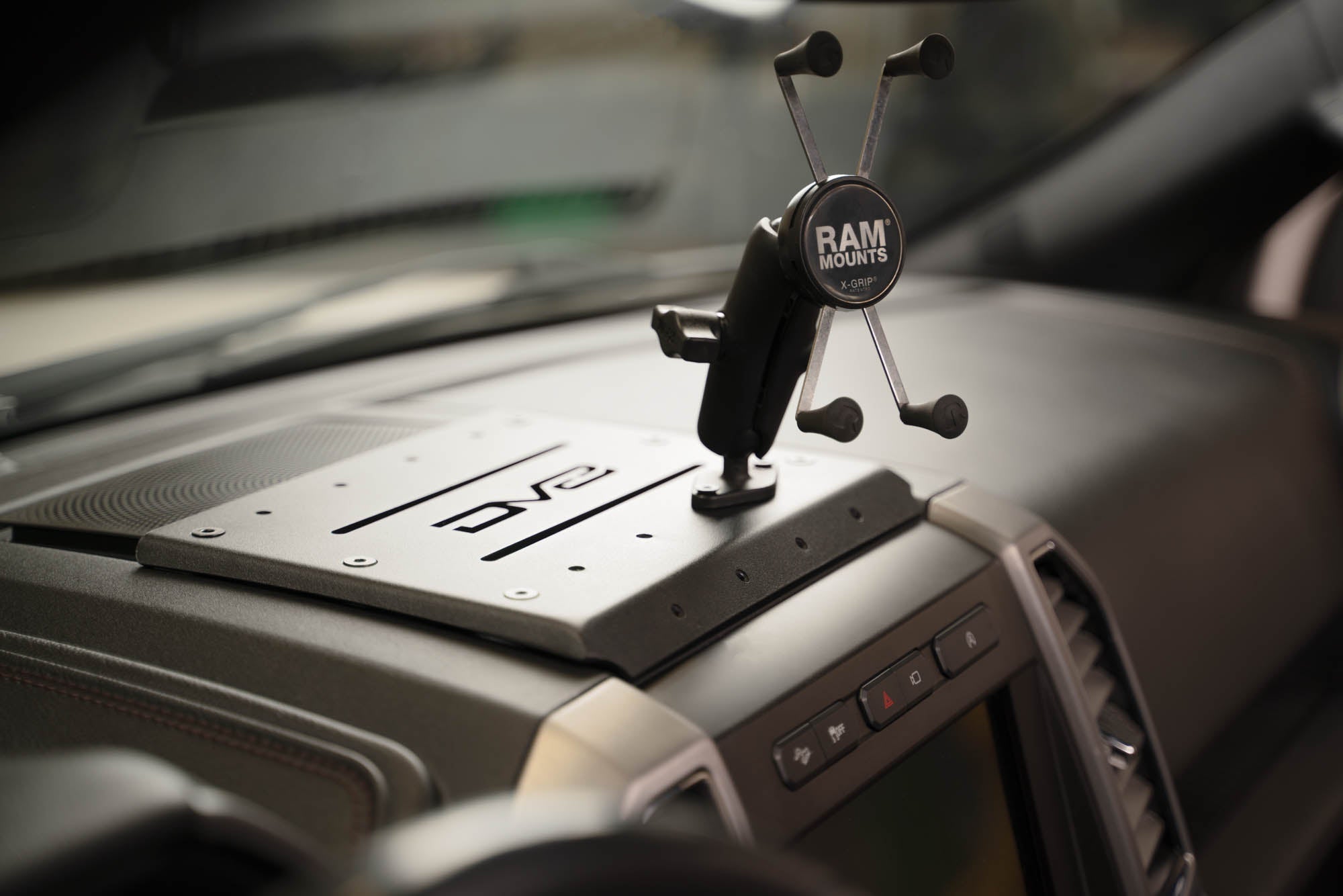 2015-2020-F-150-_-2017-2021-F-250-350-Digital-Device-Dash-Mount-installed-1 - NVMOS